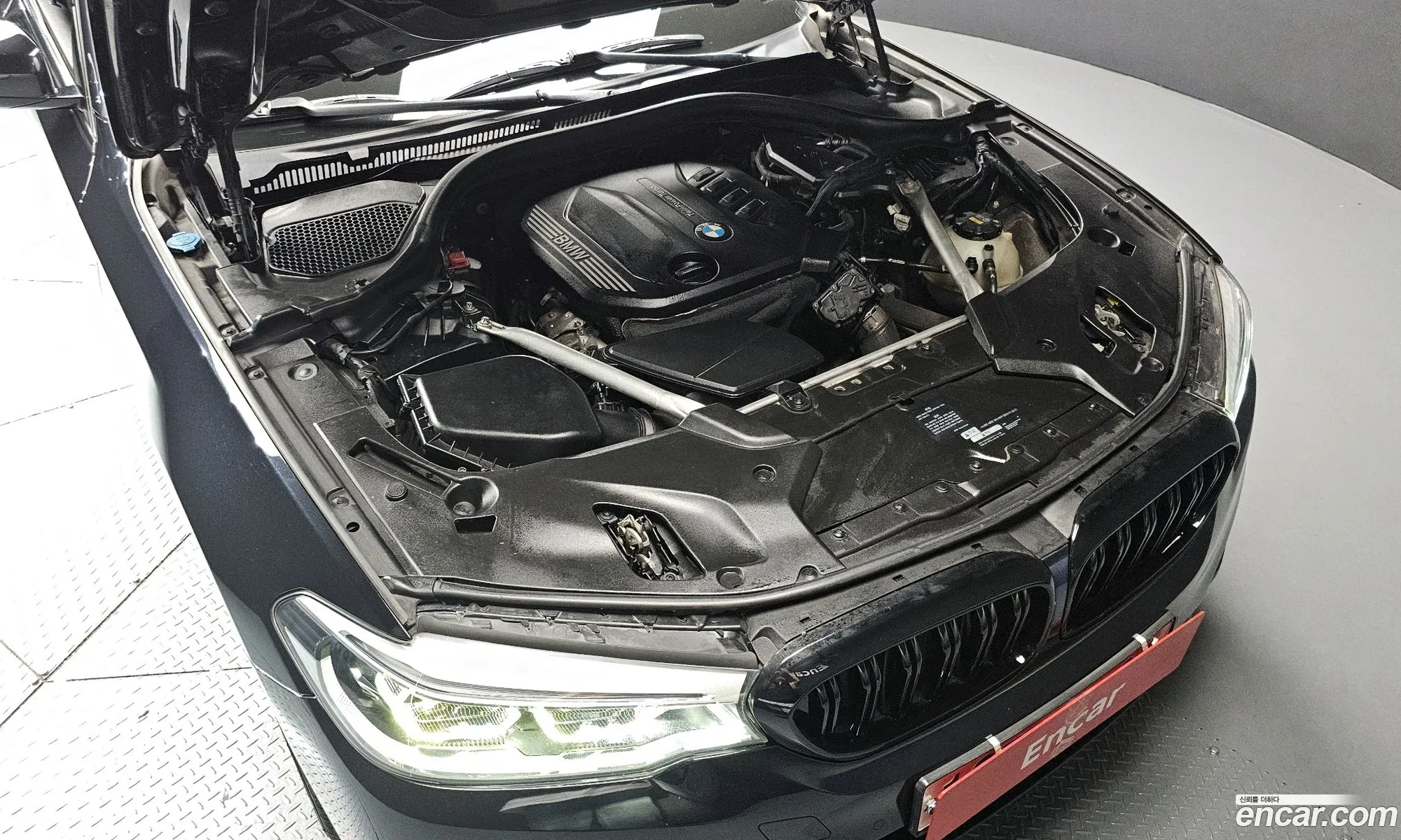 BMW 5 Series 2019 — 8