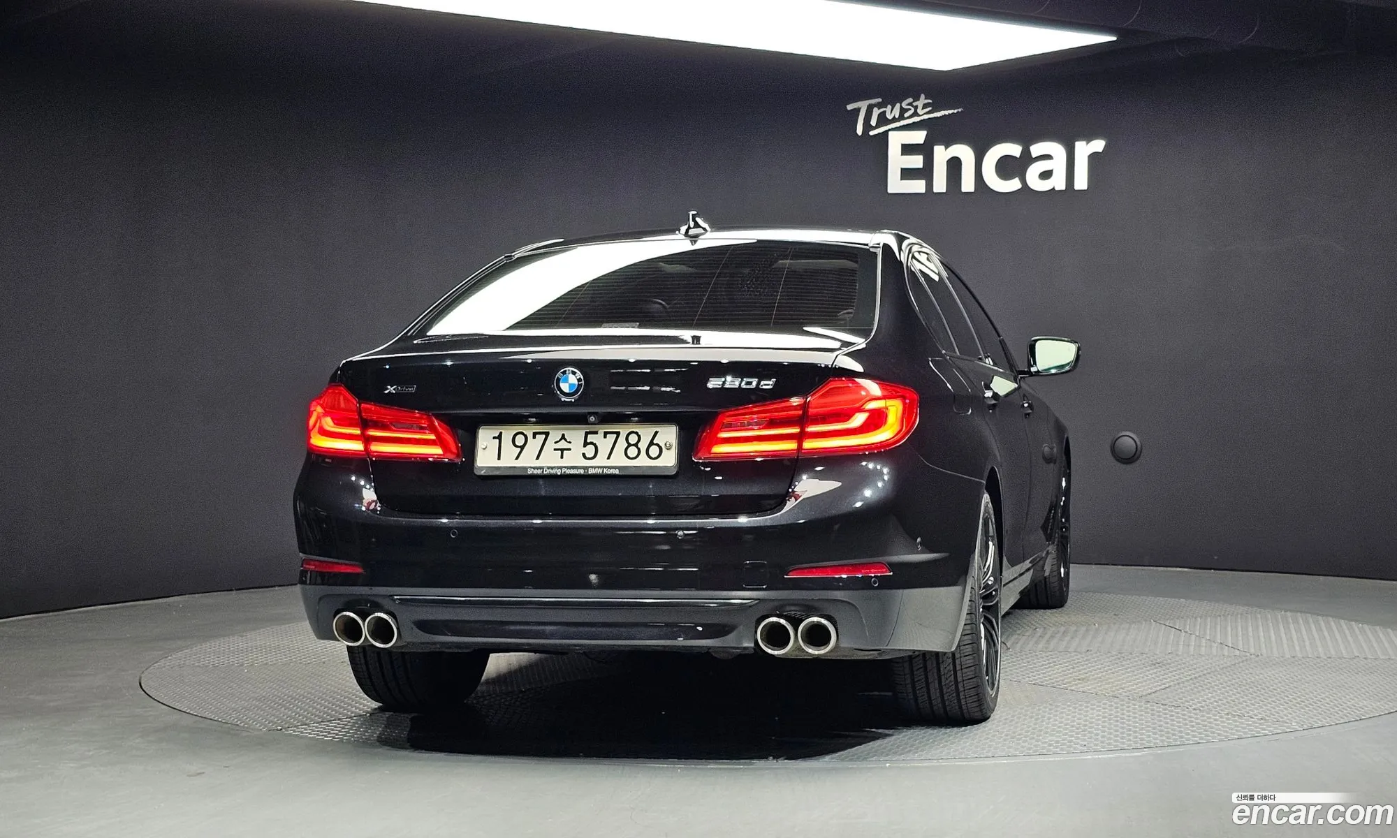 BMW 5 Series 2019 — 12