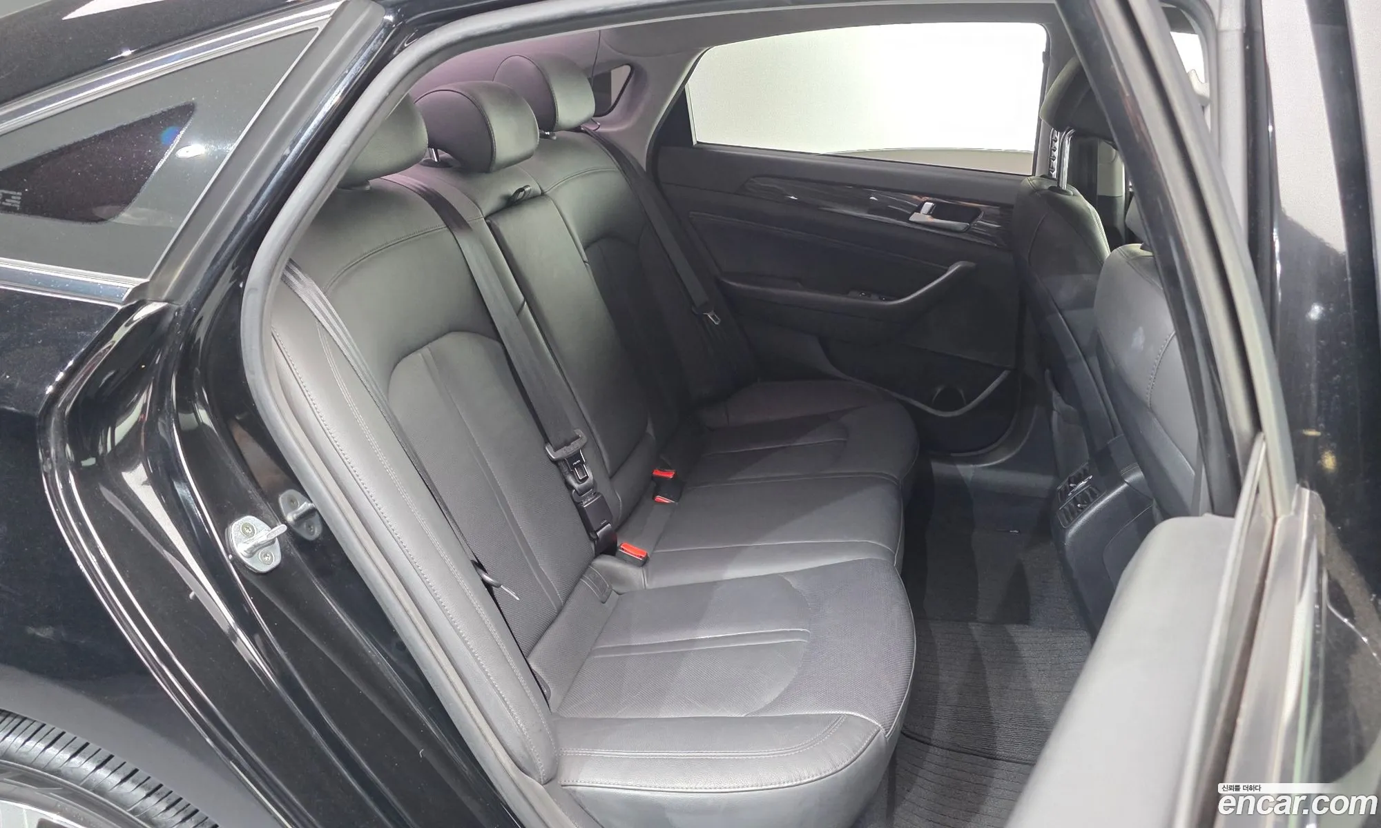 Hyundai LF Sonata 2014 — 8