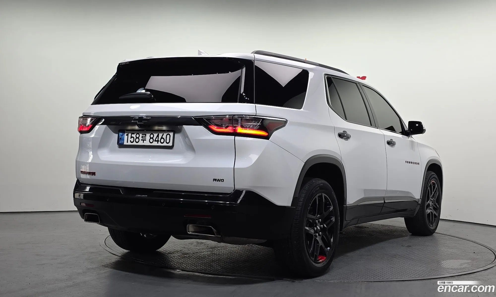 Chevrolet (GM Daewoo) Traverse 2021 — 17