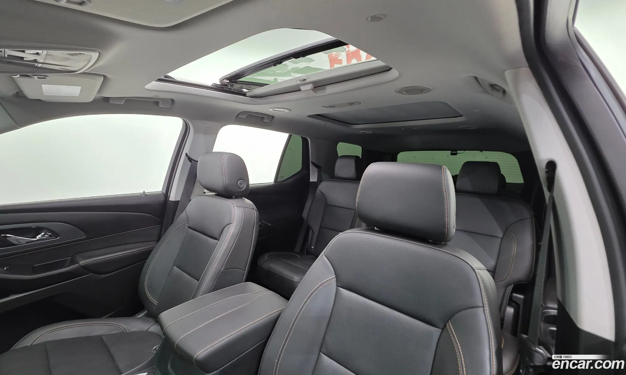 Chevrolet (GM Daewoo) Traverse 2021 — 26