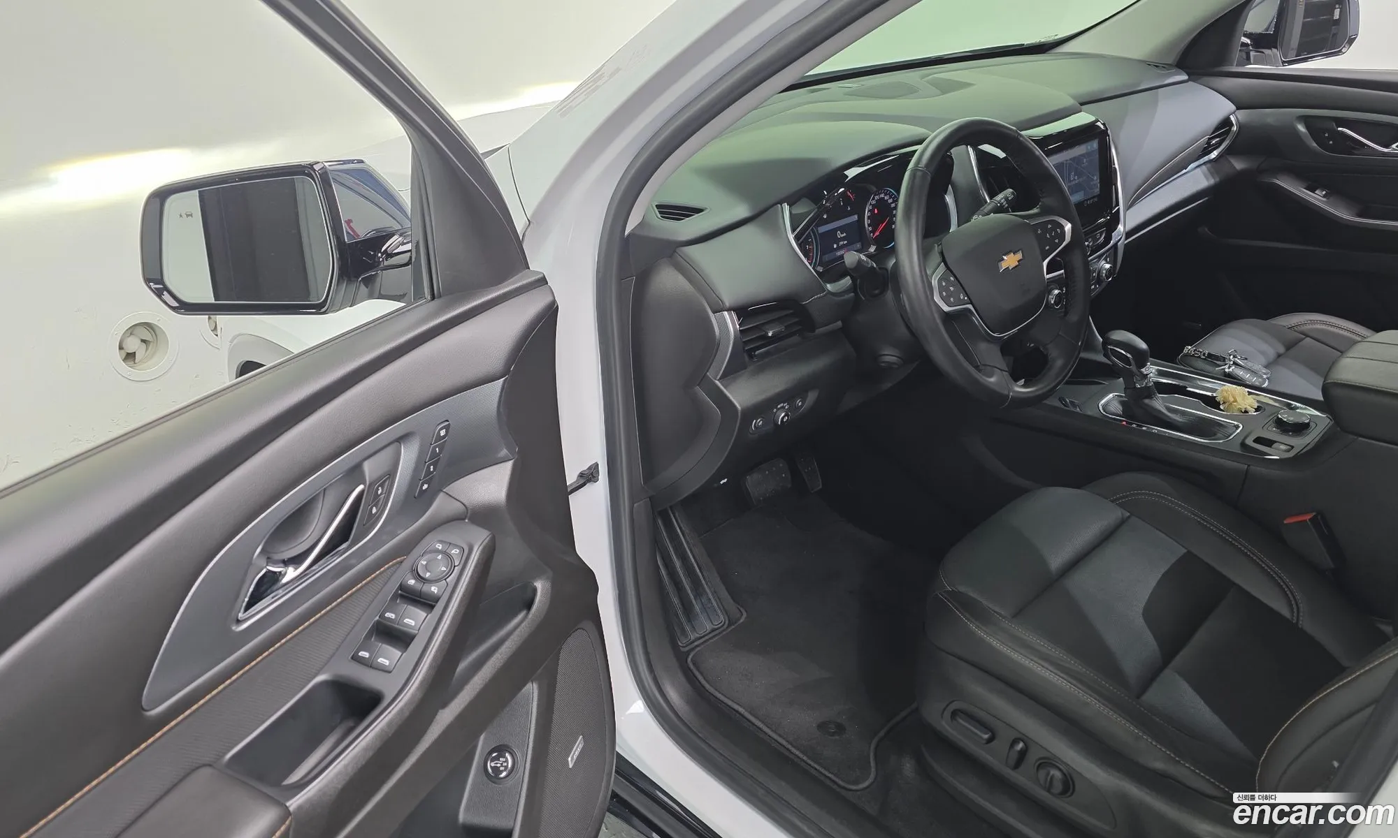 Chevrolet (GM Daewoo) Traverse 2021 — 15