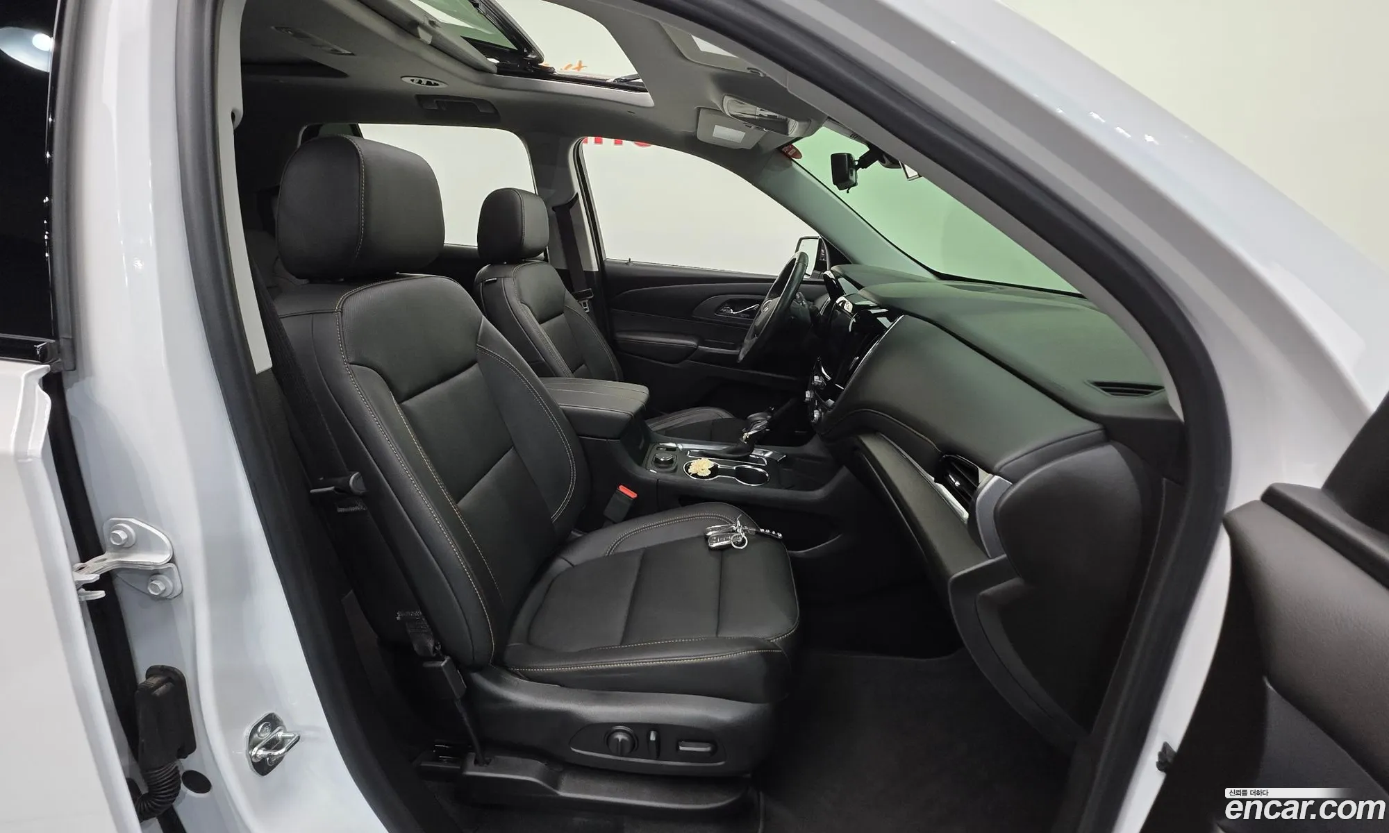 Chevrolet (GM Daewoo) Traverse 2021 — 24