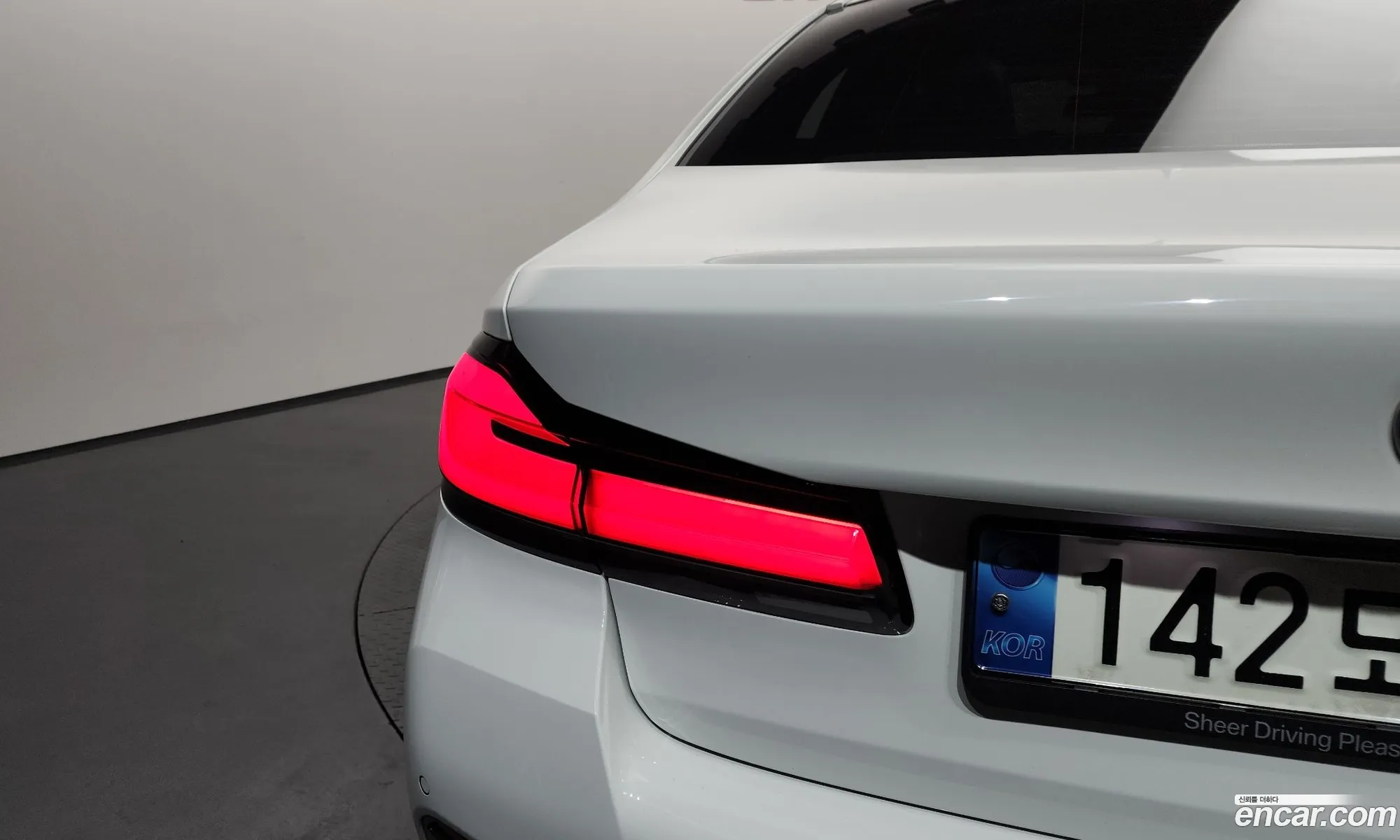 BMW 5 Series 2021 WBA11ES07MWX16907 — 9
