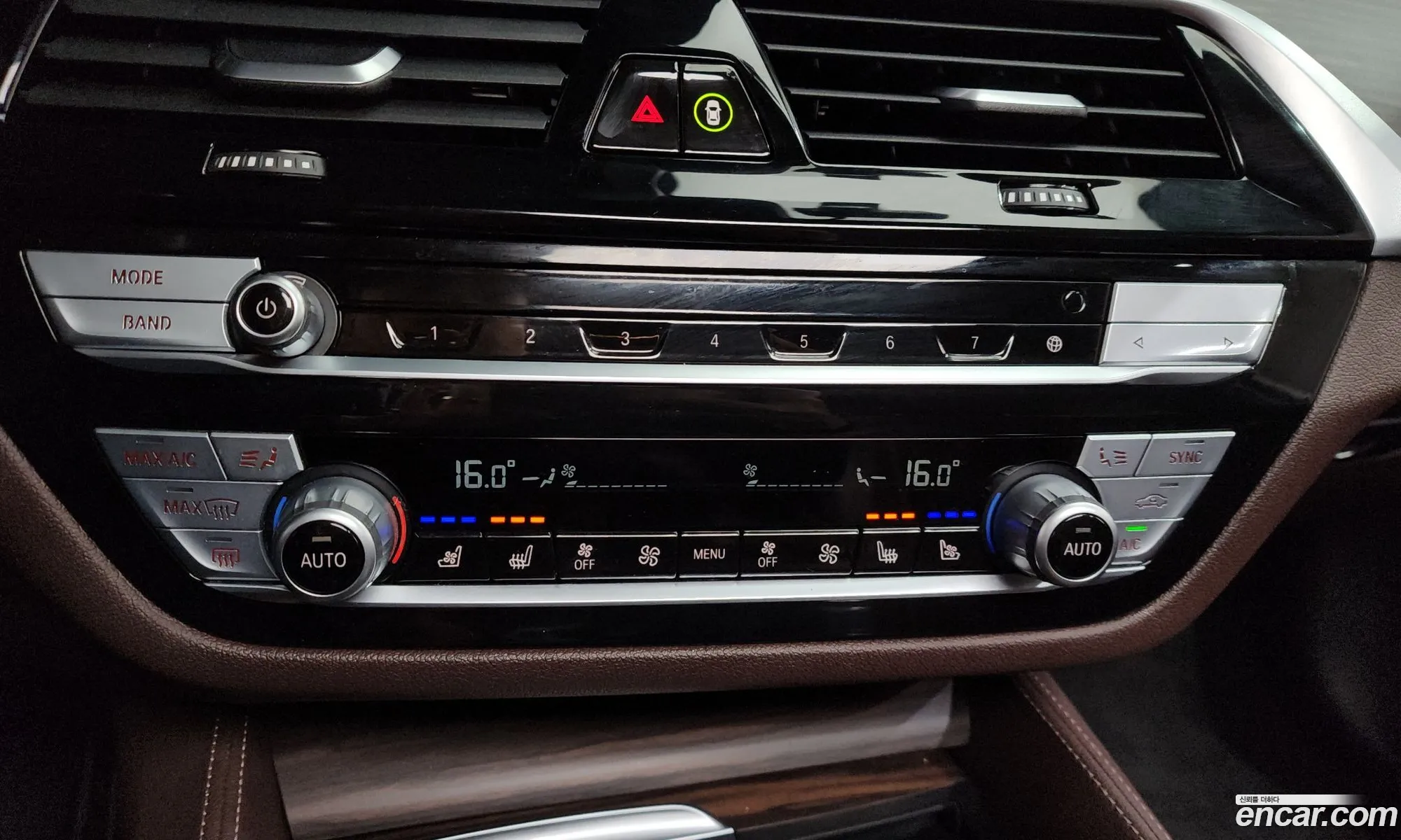 BMW 5 Series 2021 WBA11ES07MWX16907 — 17