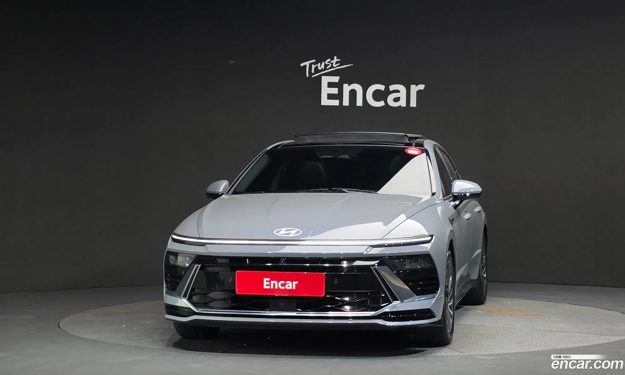 Hyundai Sonata the Edge Hybrid 2024 — 4