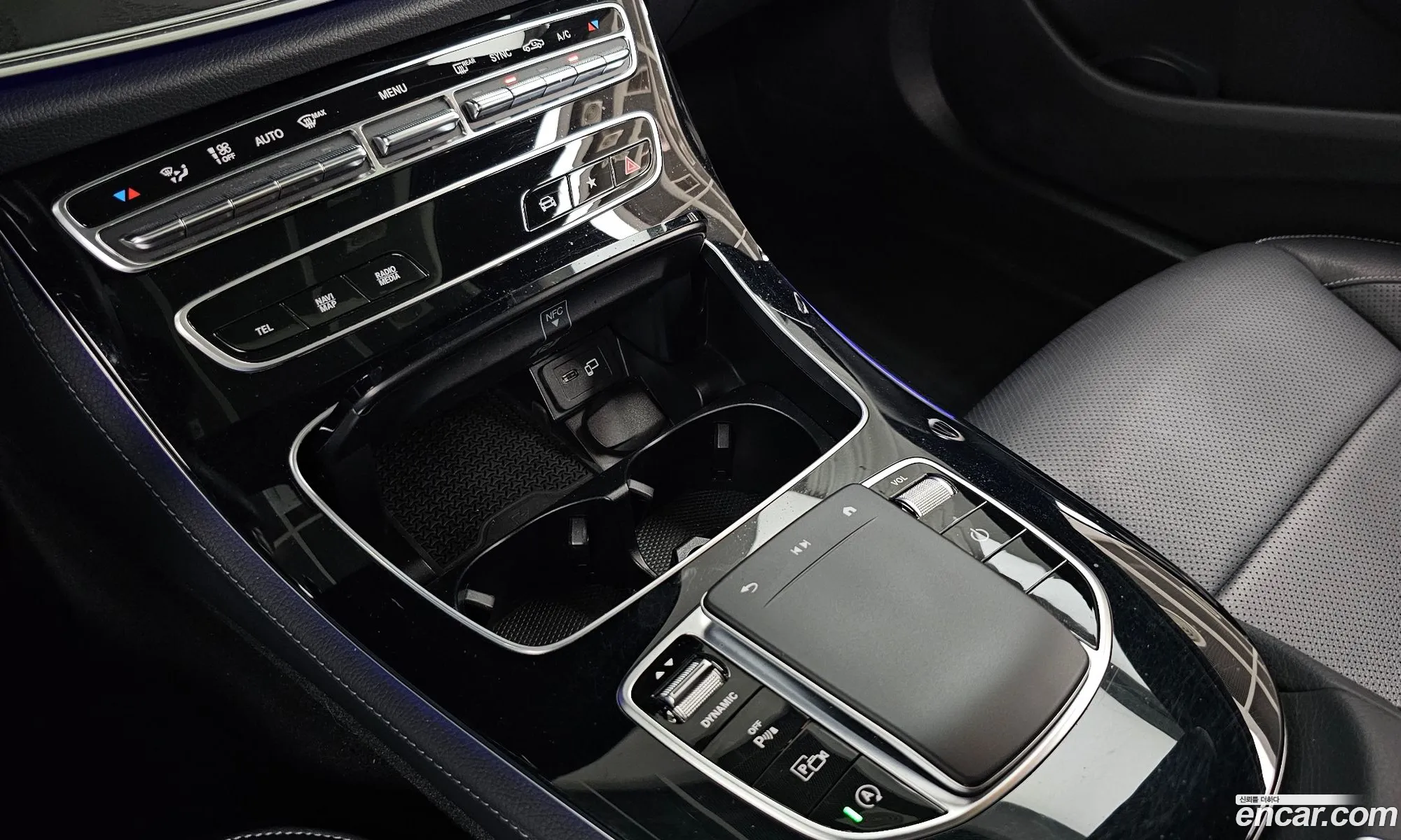 Mercedes-Benz E-Class W213 2022 — 16