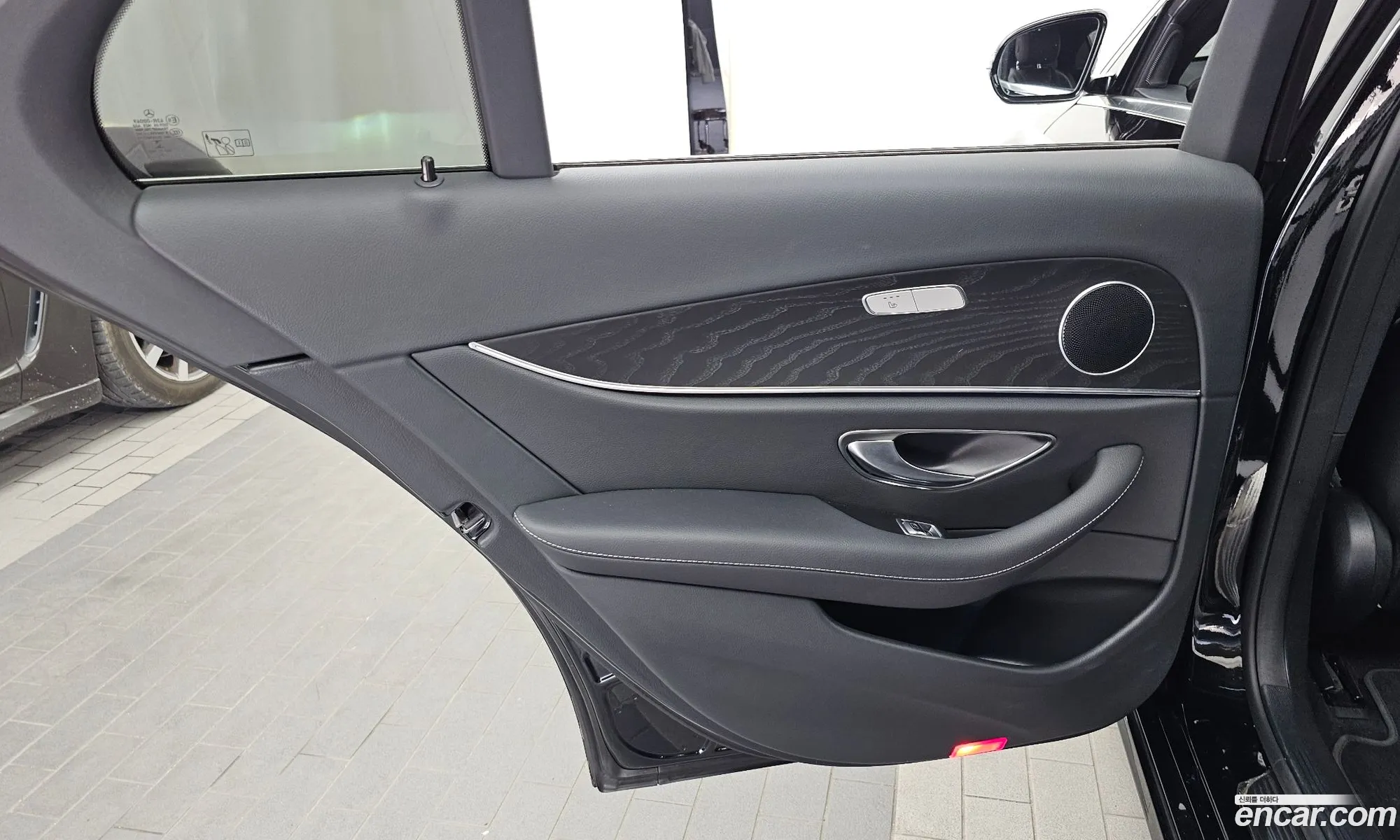 Mercedes-Benz E-Class W213 2022 — 23