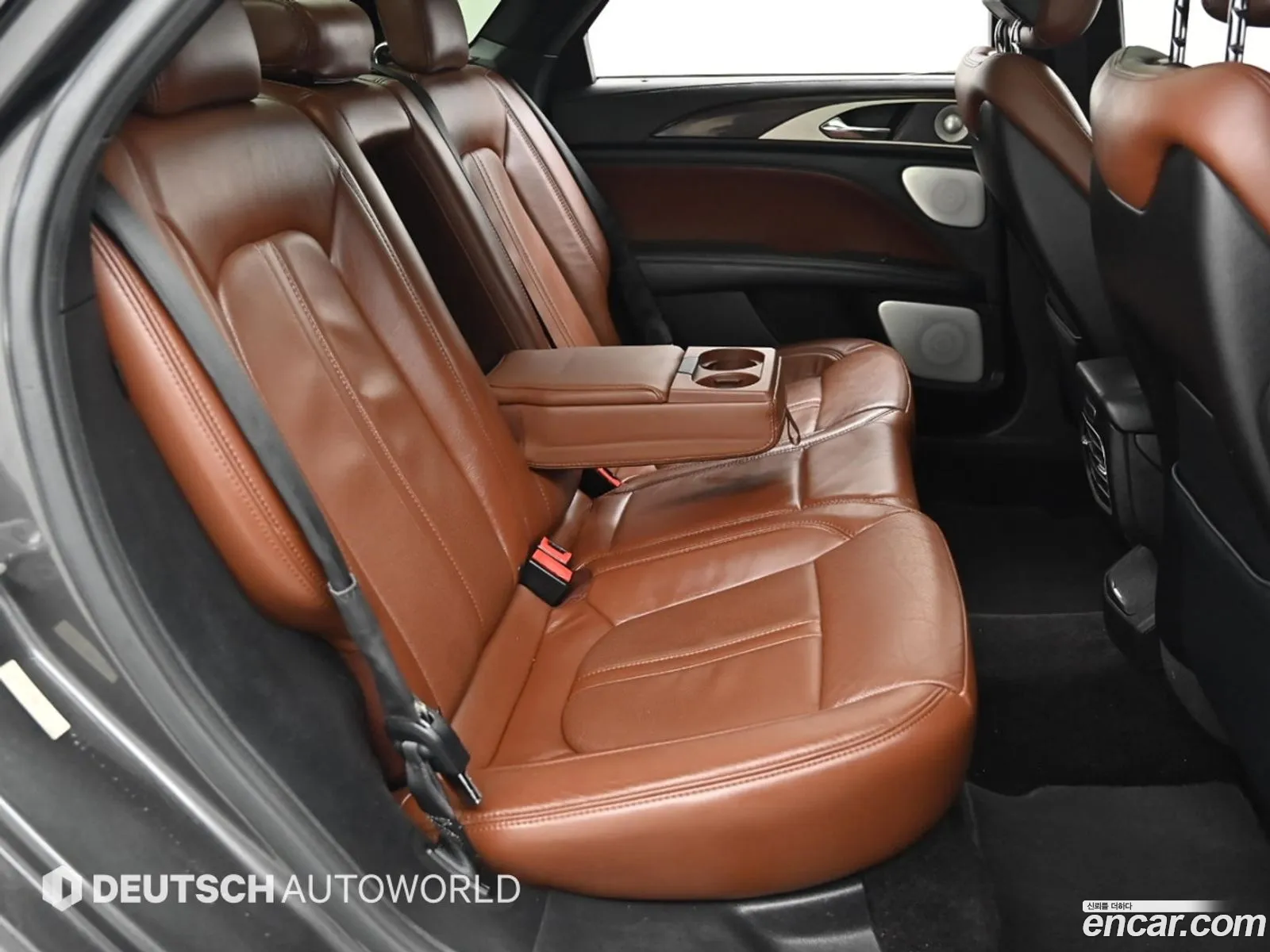 Lincoln MKZ 2017 — 19