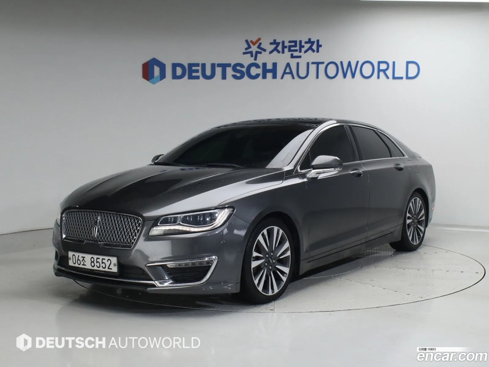 Lincoln MKZ 2017 — 16