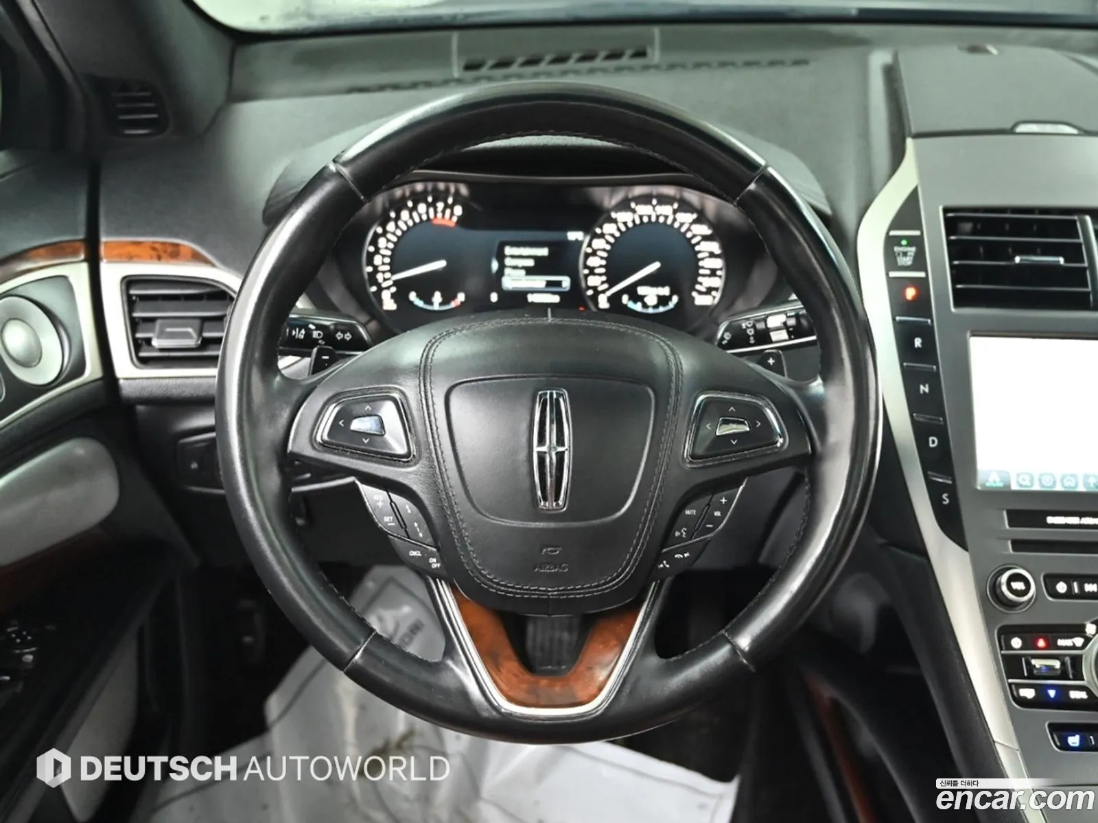 Lincoln MKZ 2017 — 17