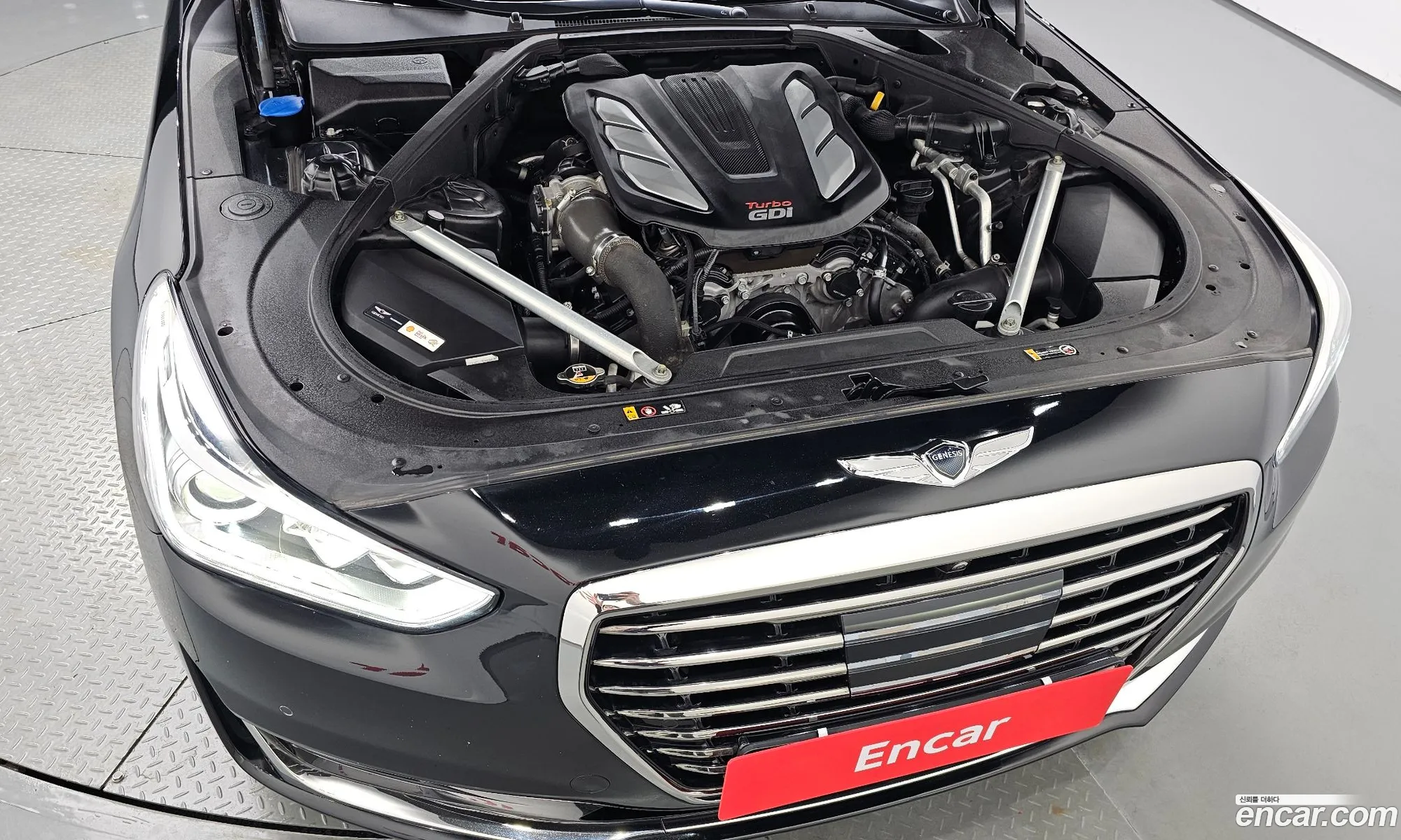 Genesis EQ900 2016 — 16