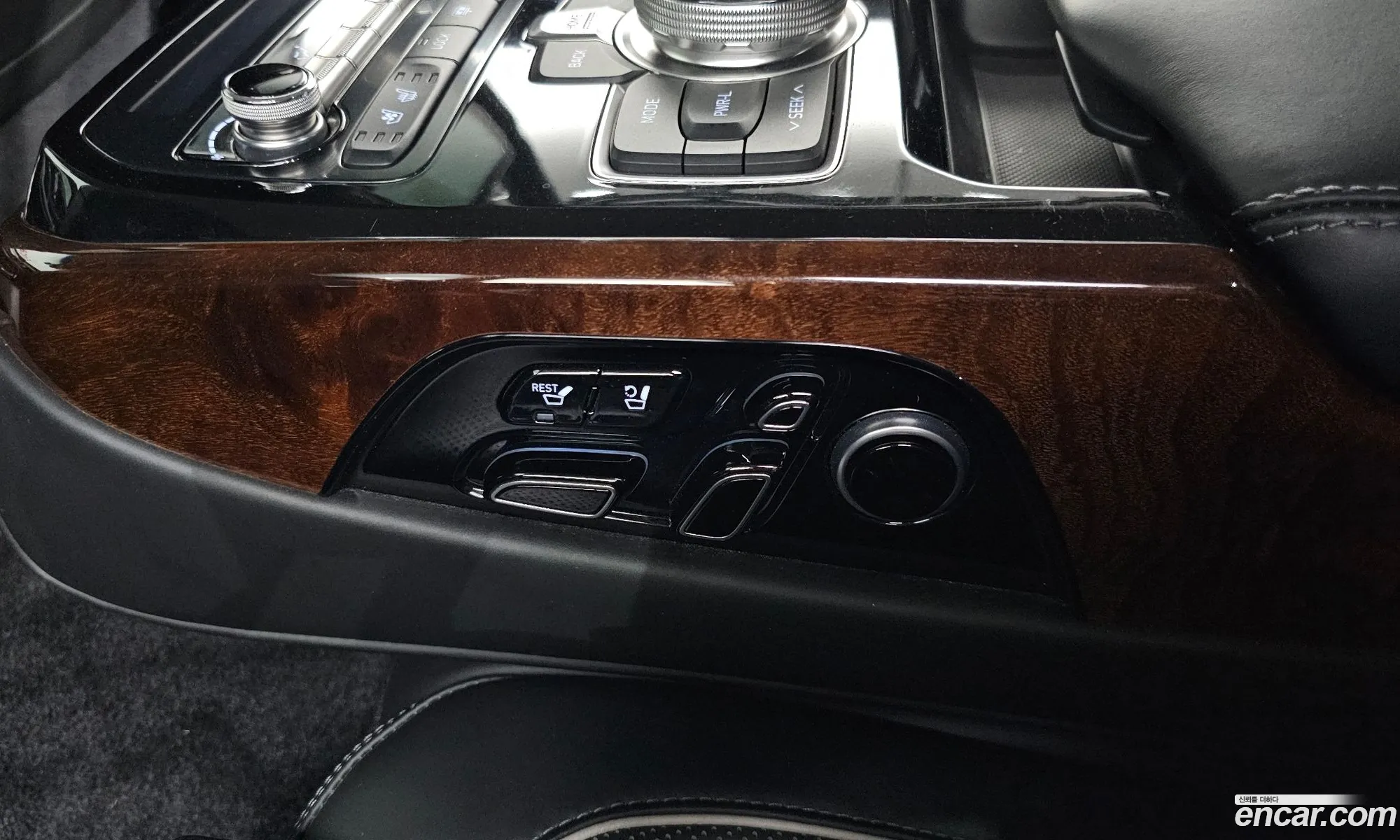 Genesis EQ900 2016 — 6