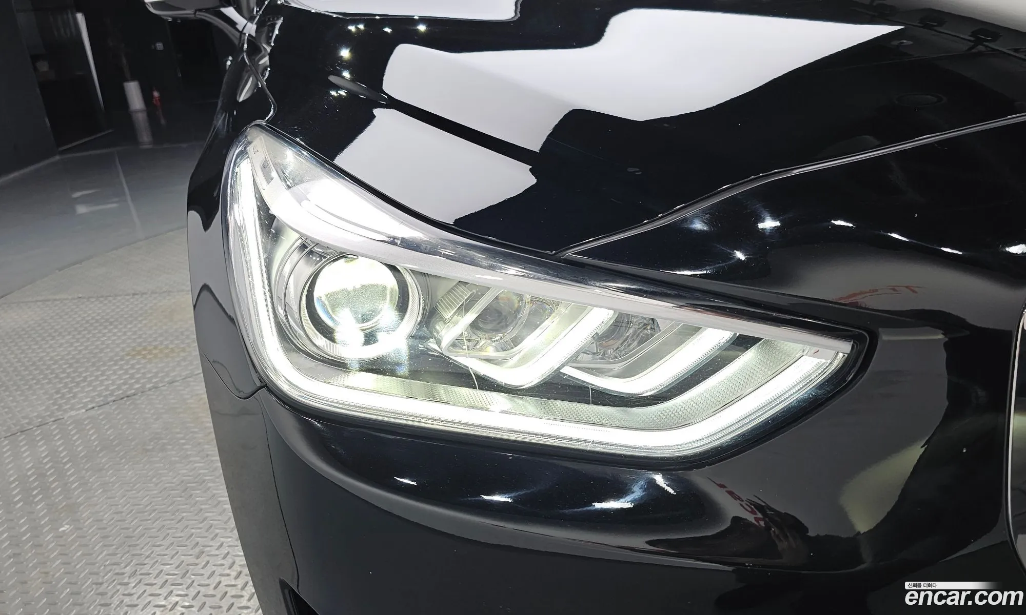 Genesis EQ900 2016 — 15