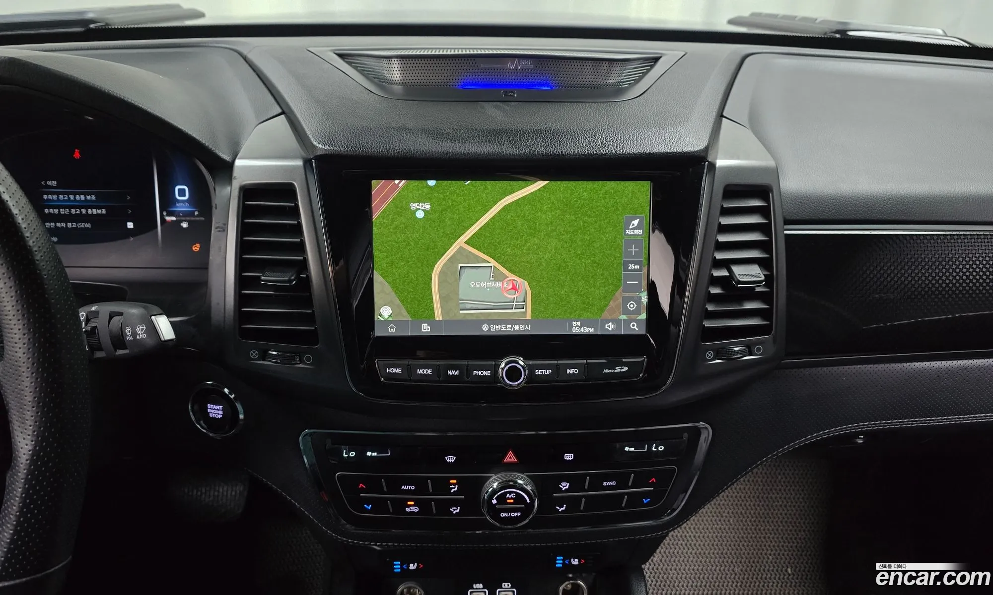 KG Mobility (SsangYong) Rexton Sports Khan 2022 — 10