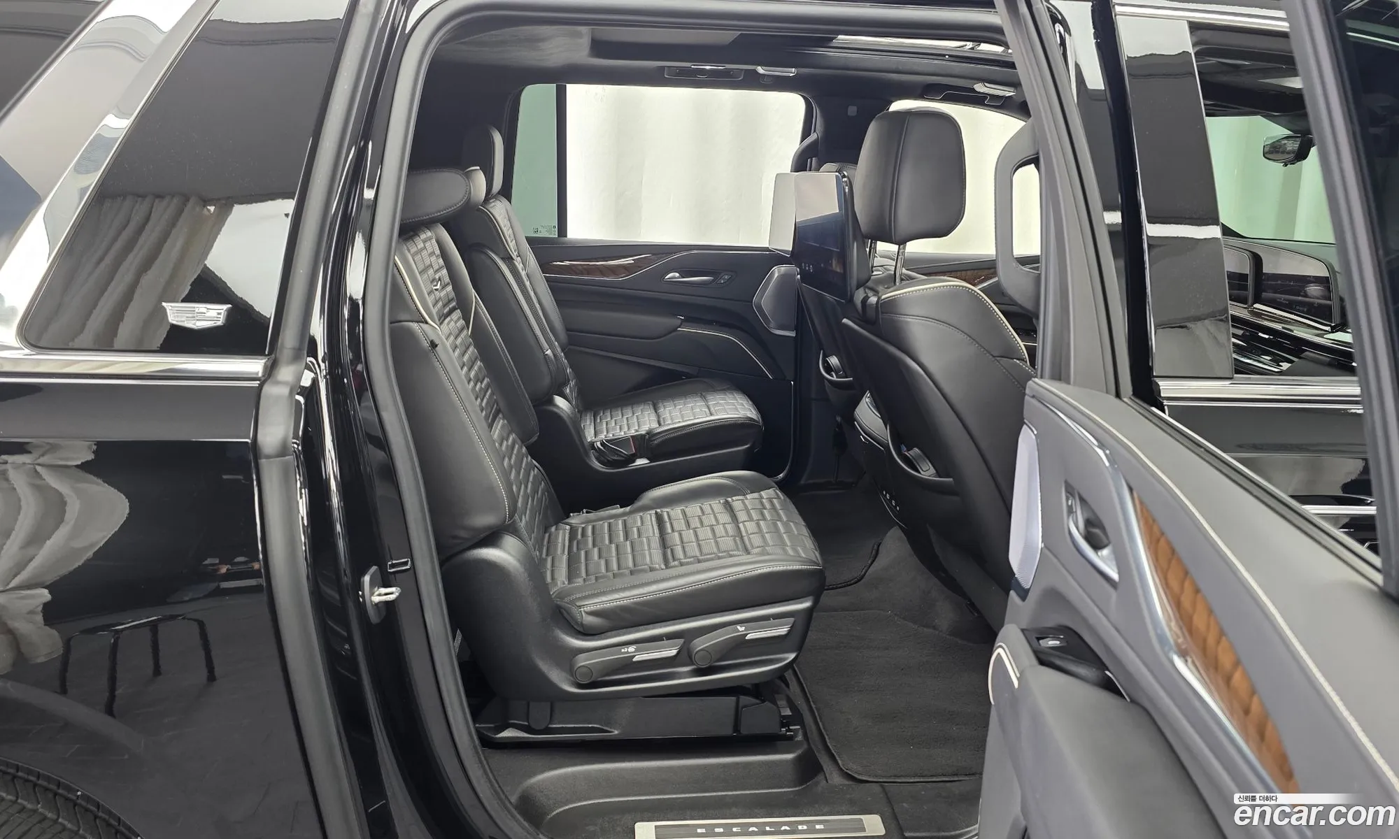 Cadillac Escalade 2023 1GYS48KL6PR466003 — 17