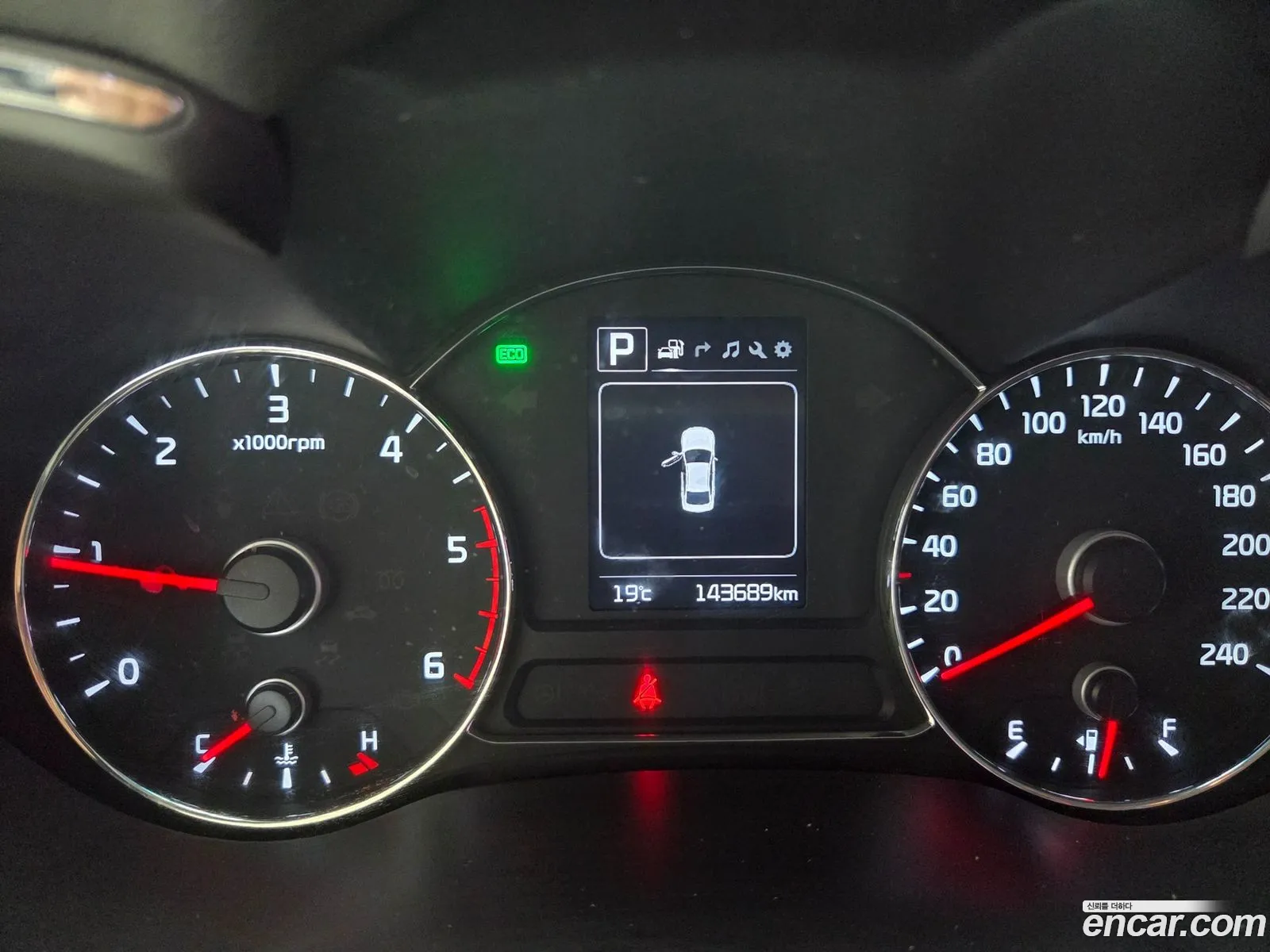 Kia K3 2016 — 14