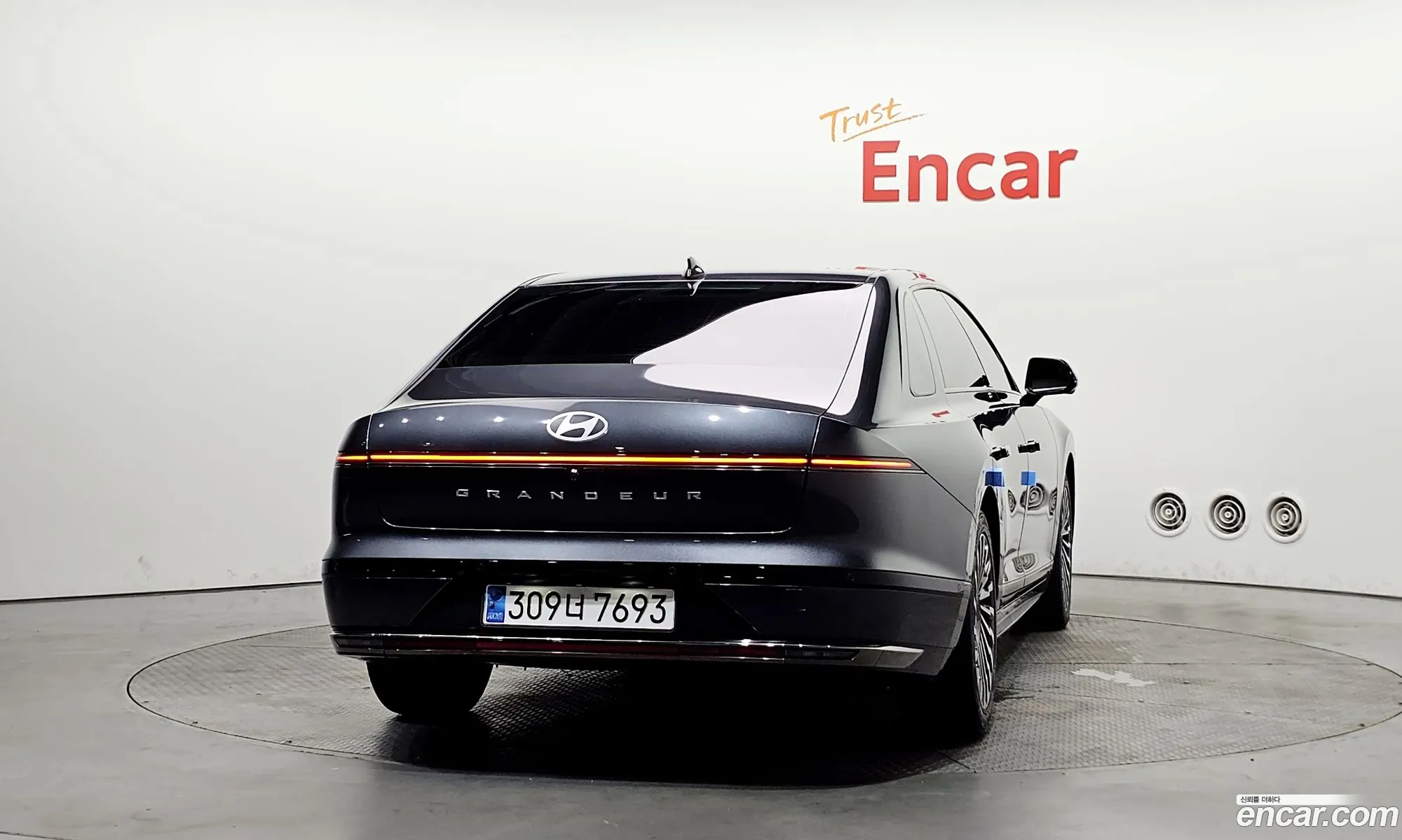 Hyundai Grandeur Hybrid 2023 — 11