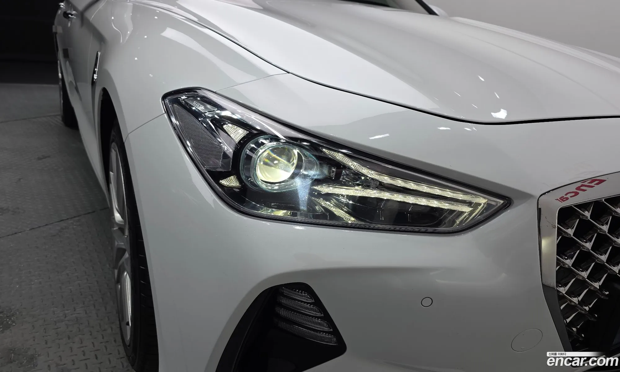 Genesis G70 2020 — 24