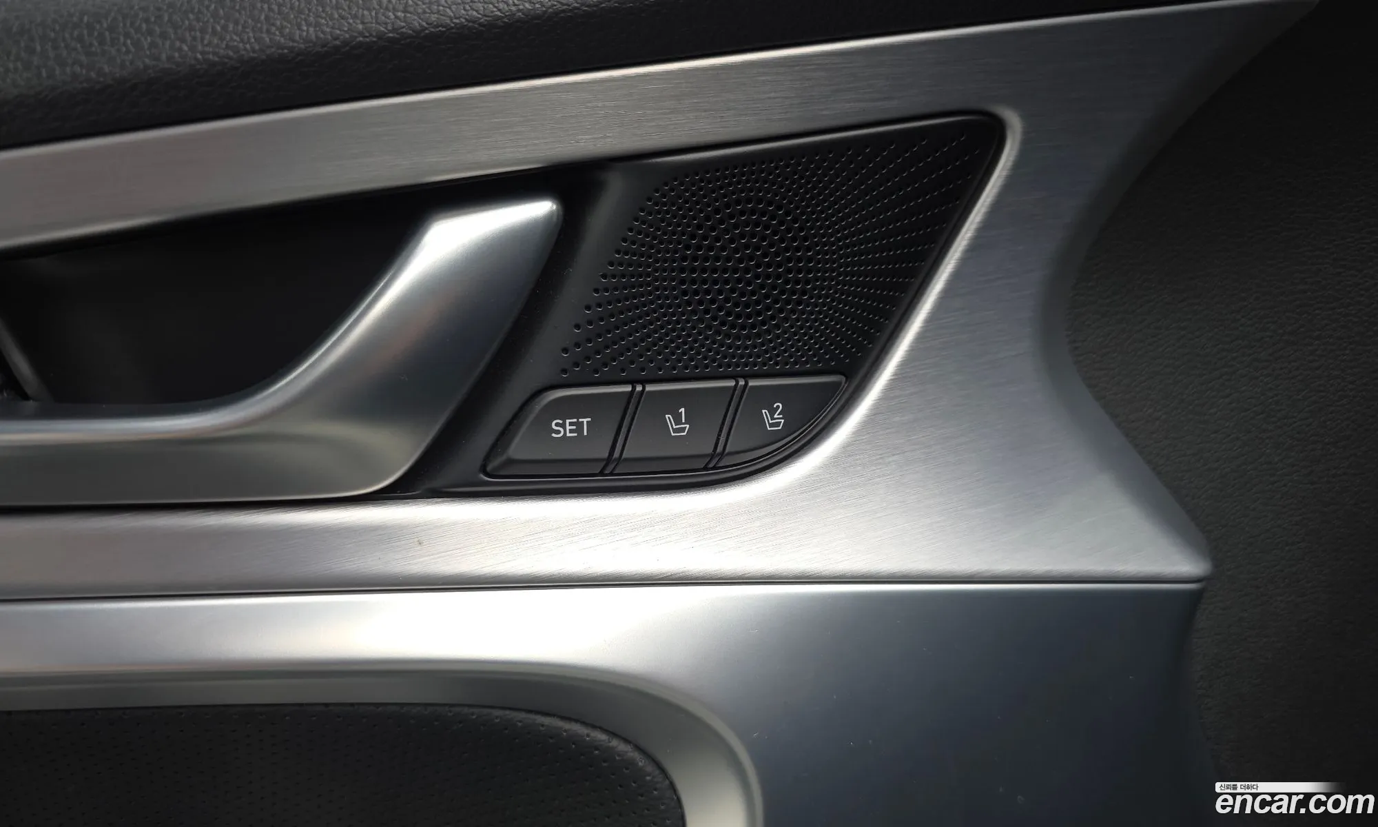 Genesis G70 2020 — 23