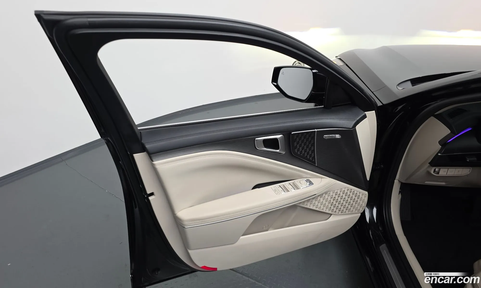 Kia K8 2024 — 37