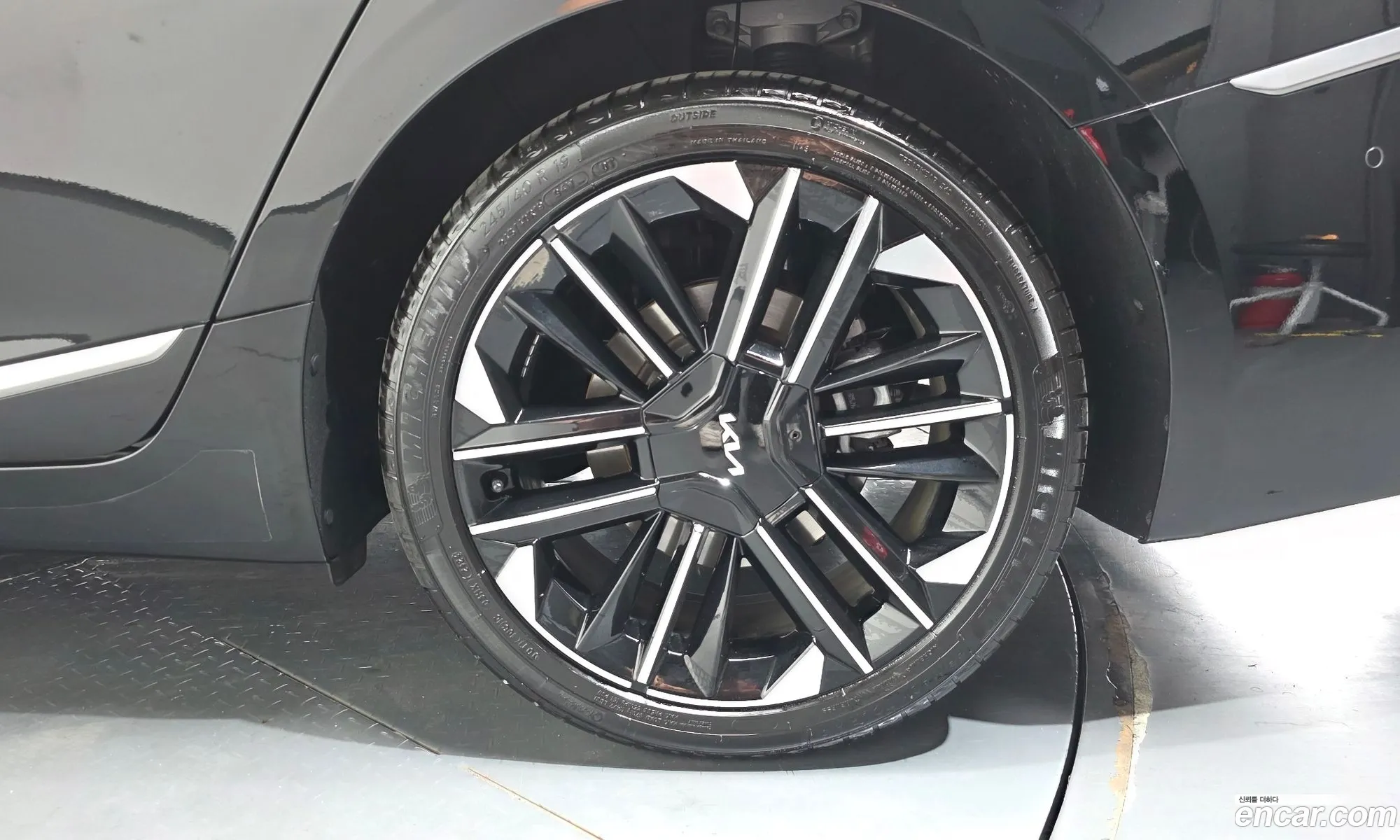 Kia K8 2024 — 40