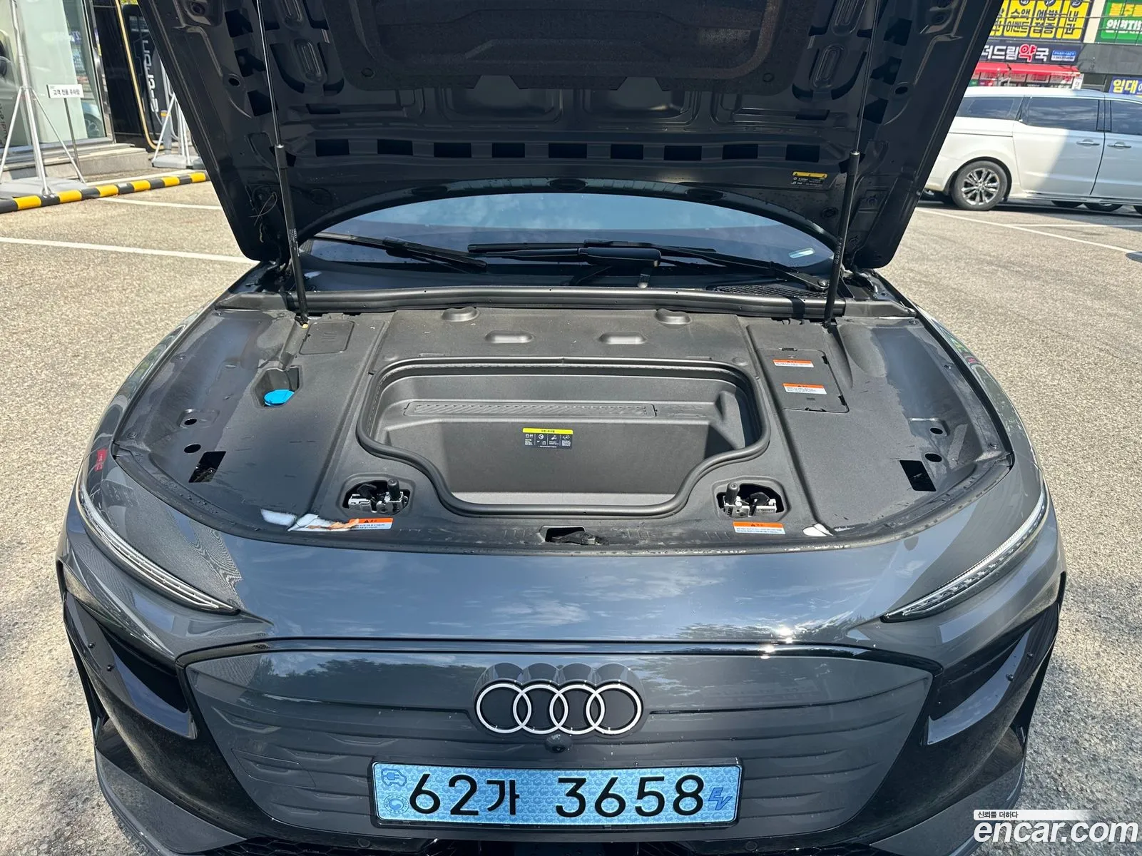 Audi A6 e-tron 2025 — 11