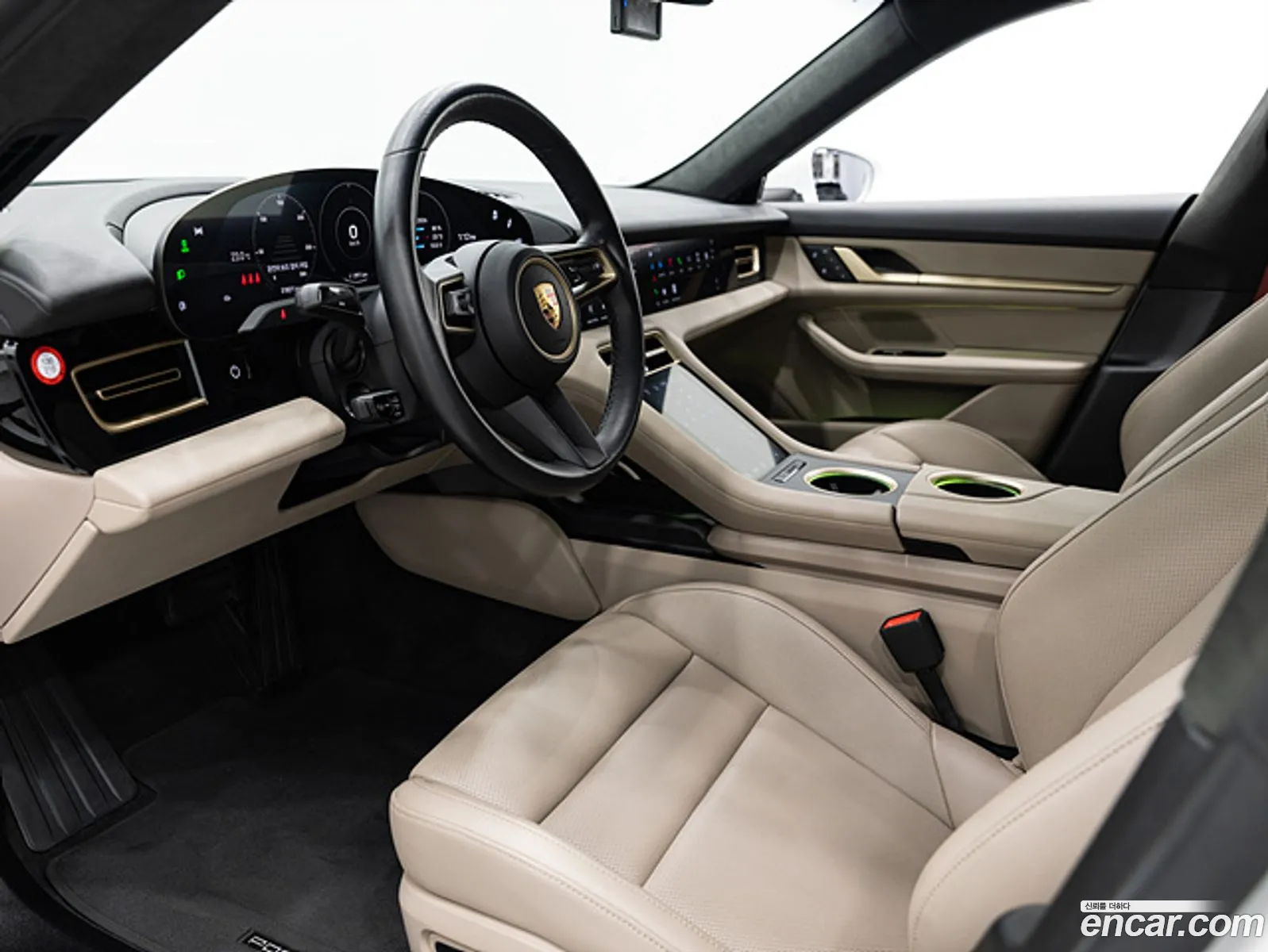 Porsche Taycan 2023 — 16