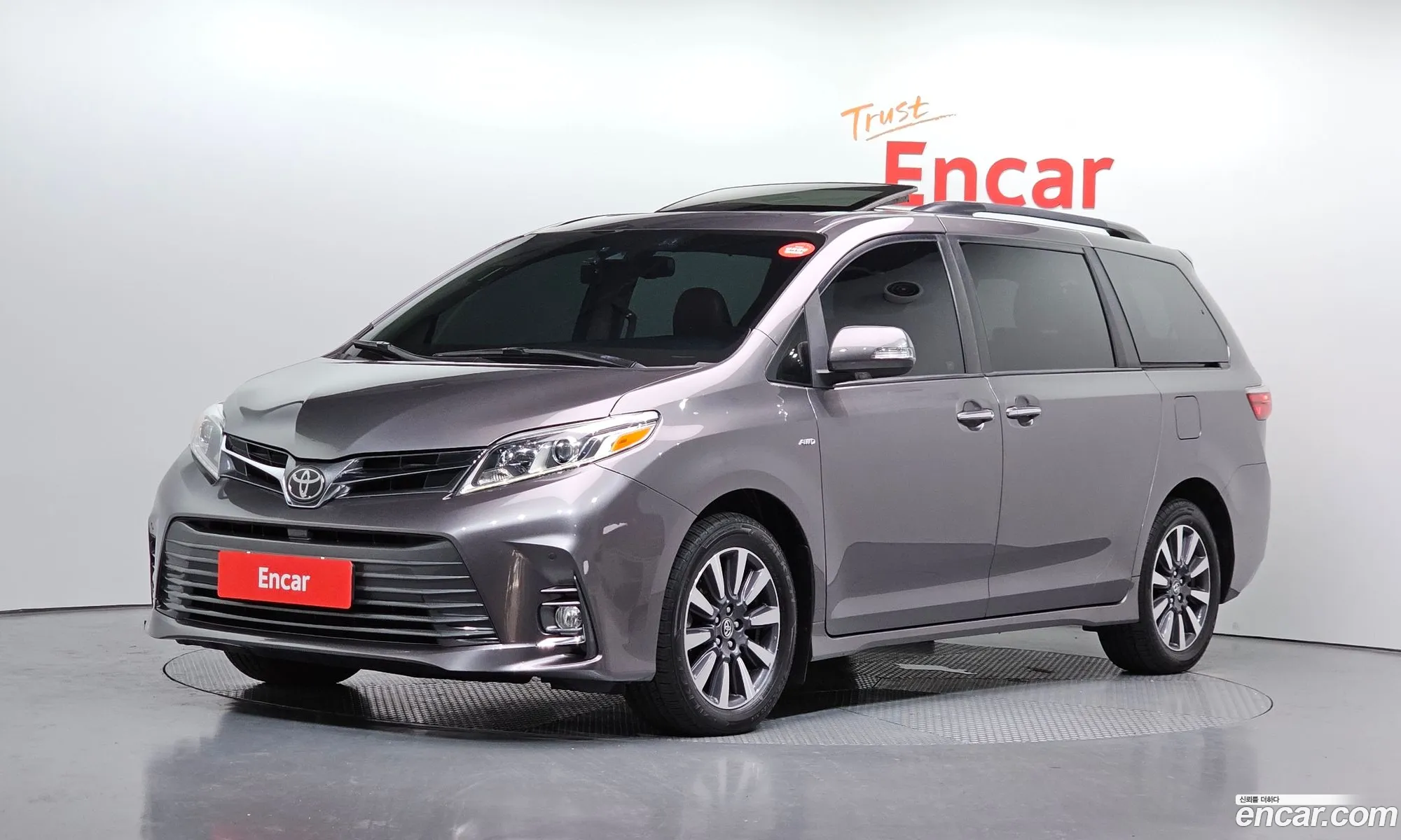 Toyota Sienna 2018 5TDDZ3DC4JS208779 — 12