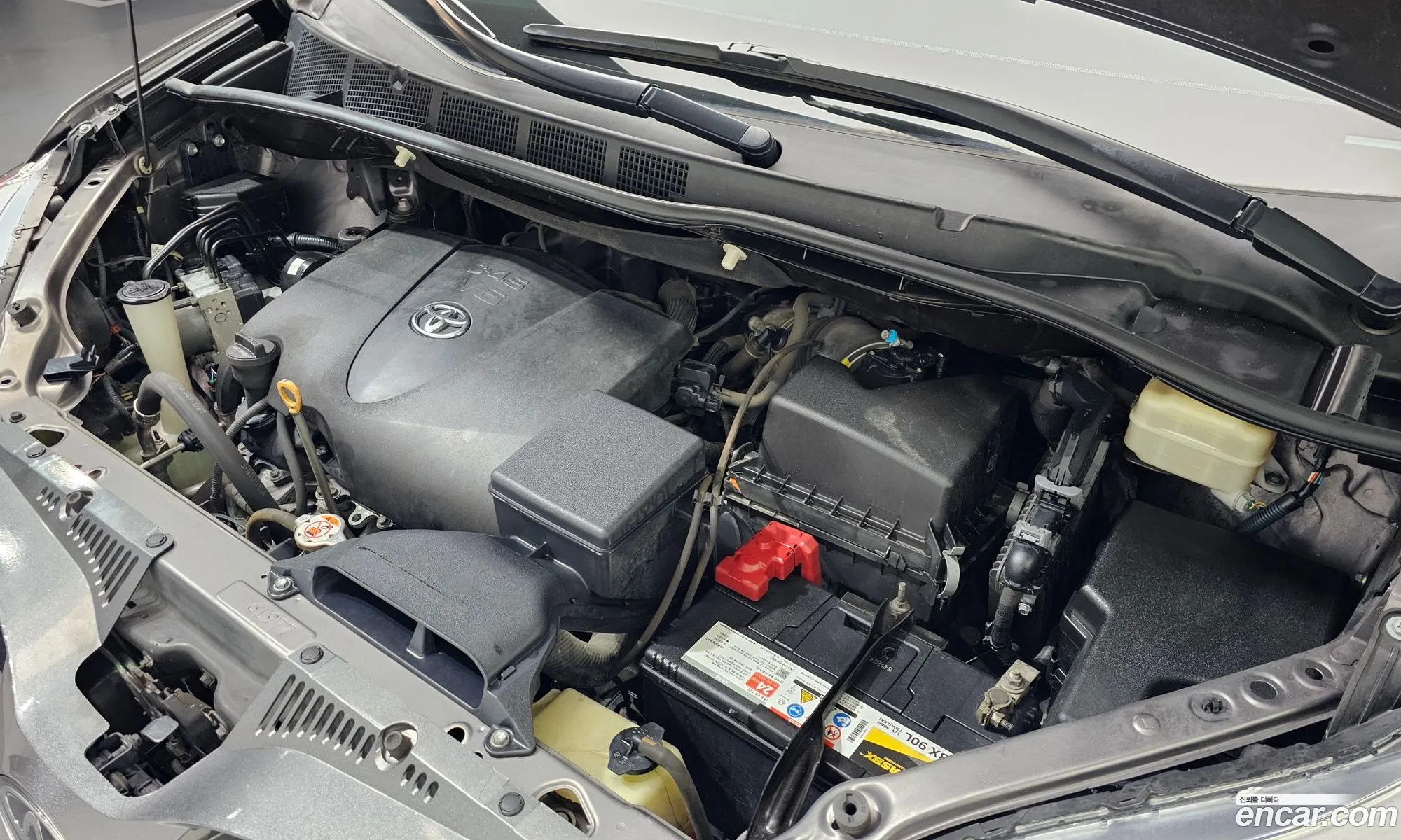 Toyota Sienna 2018 5TDDZ3DC4JS208779 — 4