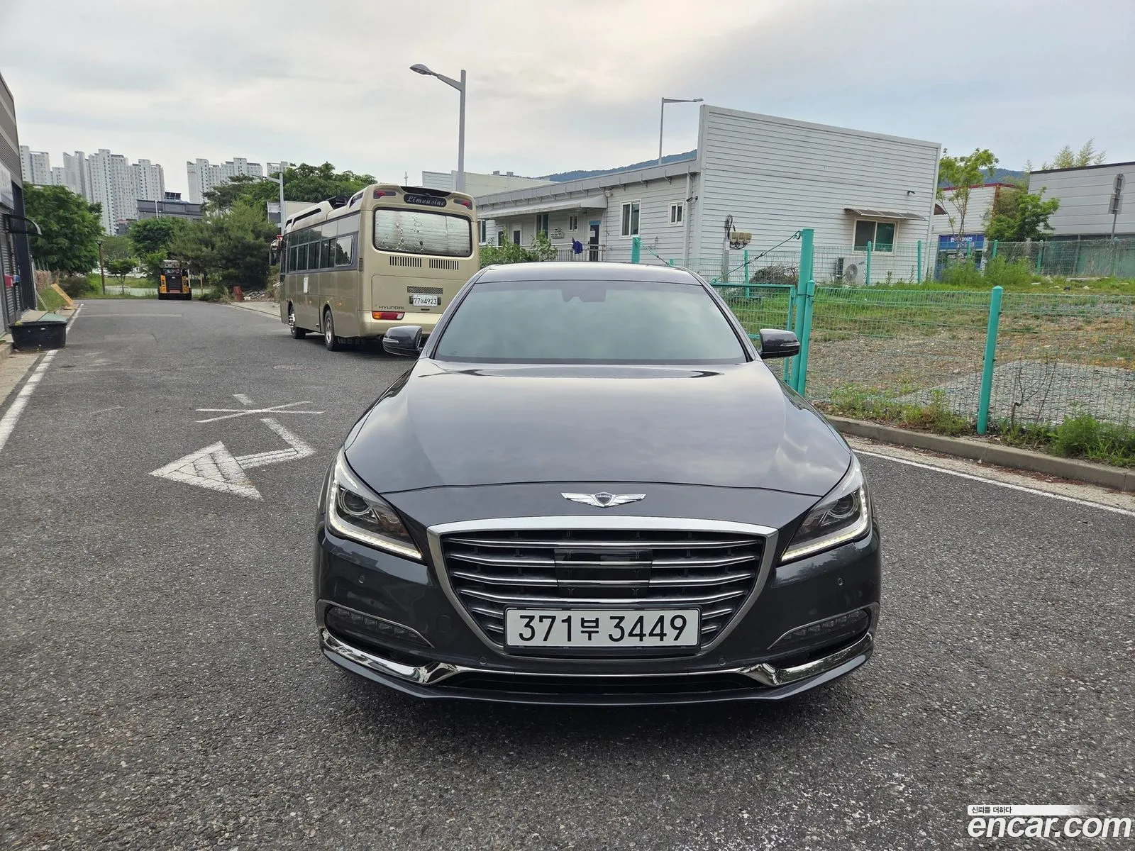 Genesis G80 2017 — 19