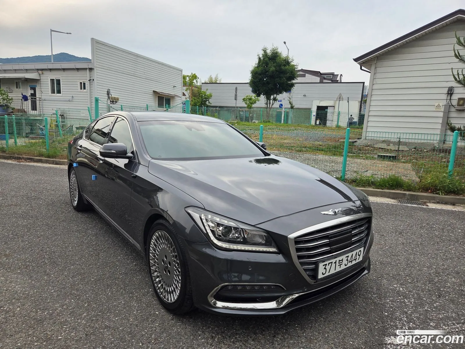 Genesis G80 2017 — 18