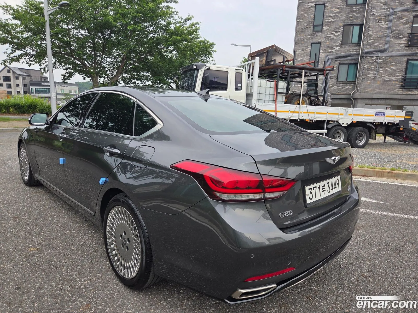 Genesis G80 2017 — 8