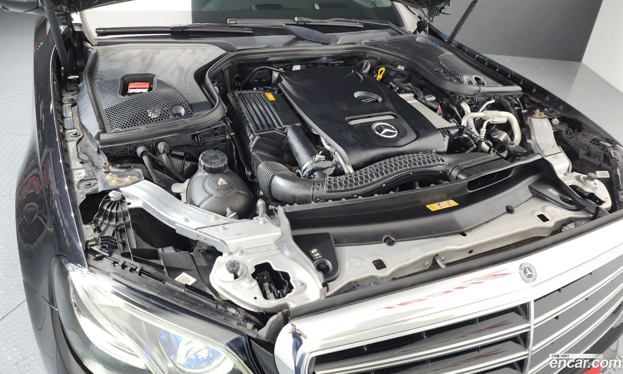 Mercedes-Benz E-Class W213 2019 WDDZF4KB8KA690451 — 7