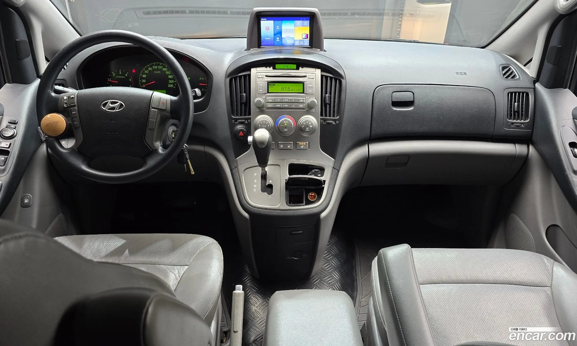 Hyundai Grand Starex 2014 — 3