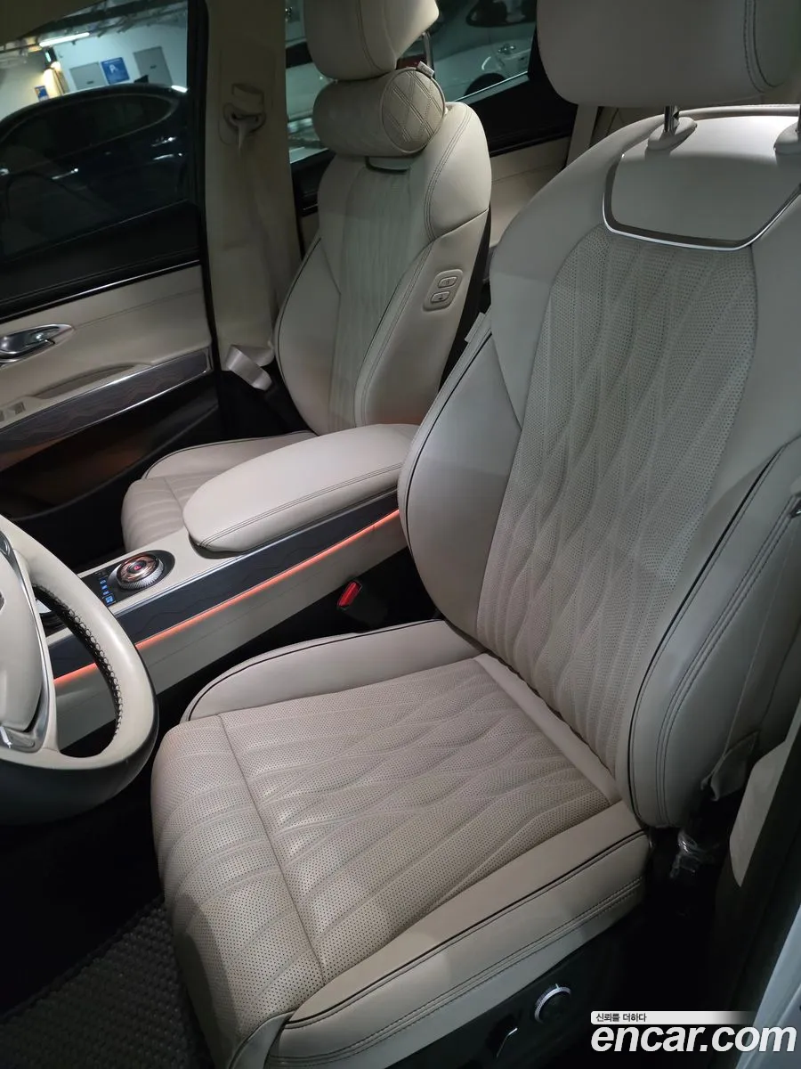 Genesis GV70 2023 — 12