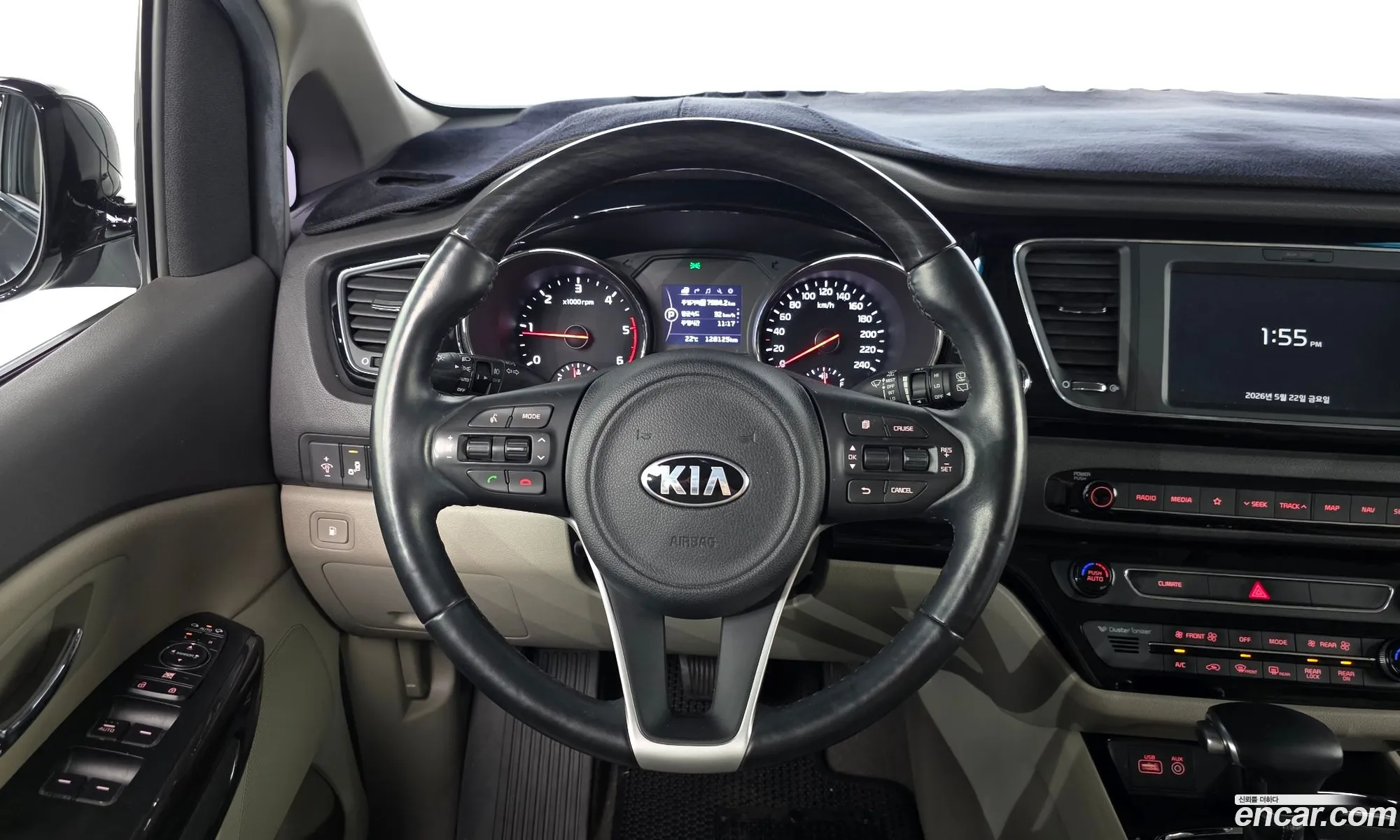 Kia Carnival 2017 KNAMB81ABJS379237 — 6