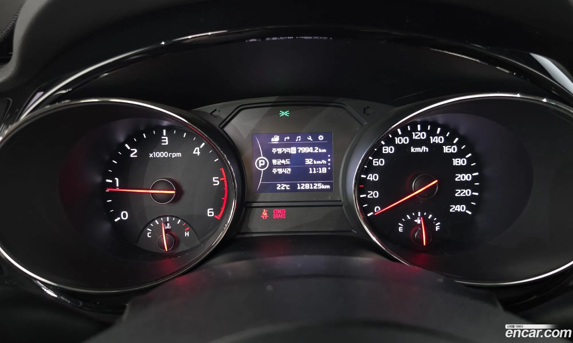 Kia Carnival 2017 KNAMB81ABJS379237 — 31
