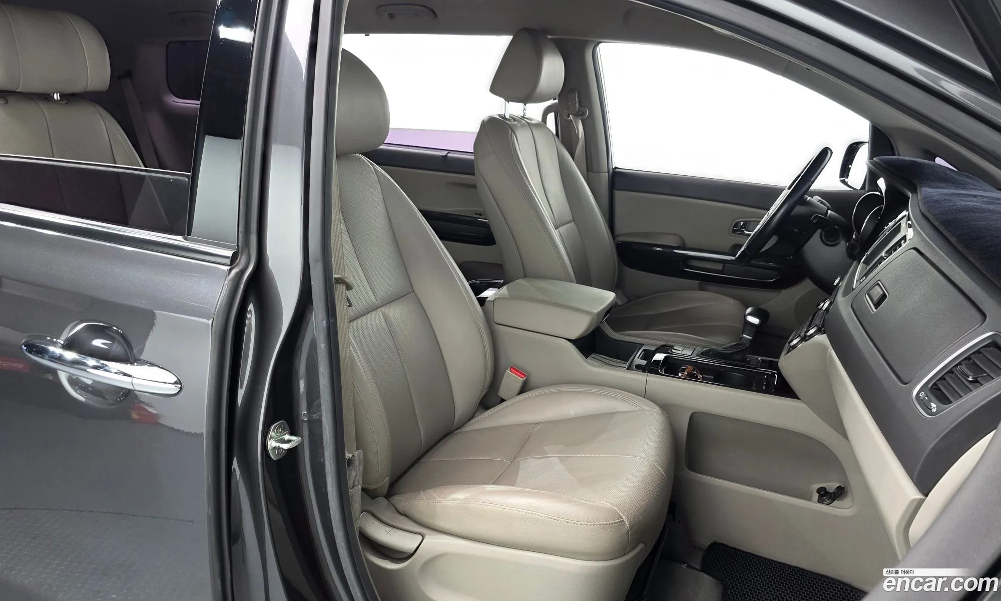 Kia Carnival 2017 KNAMB81ABJS379237 — 21