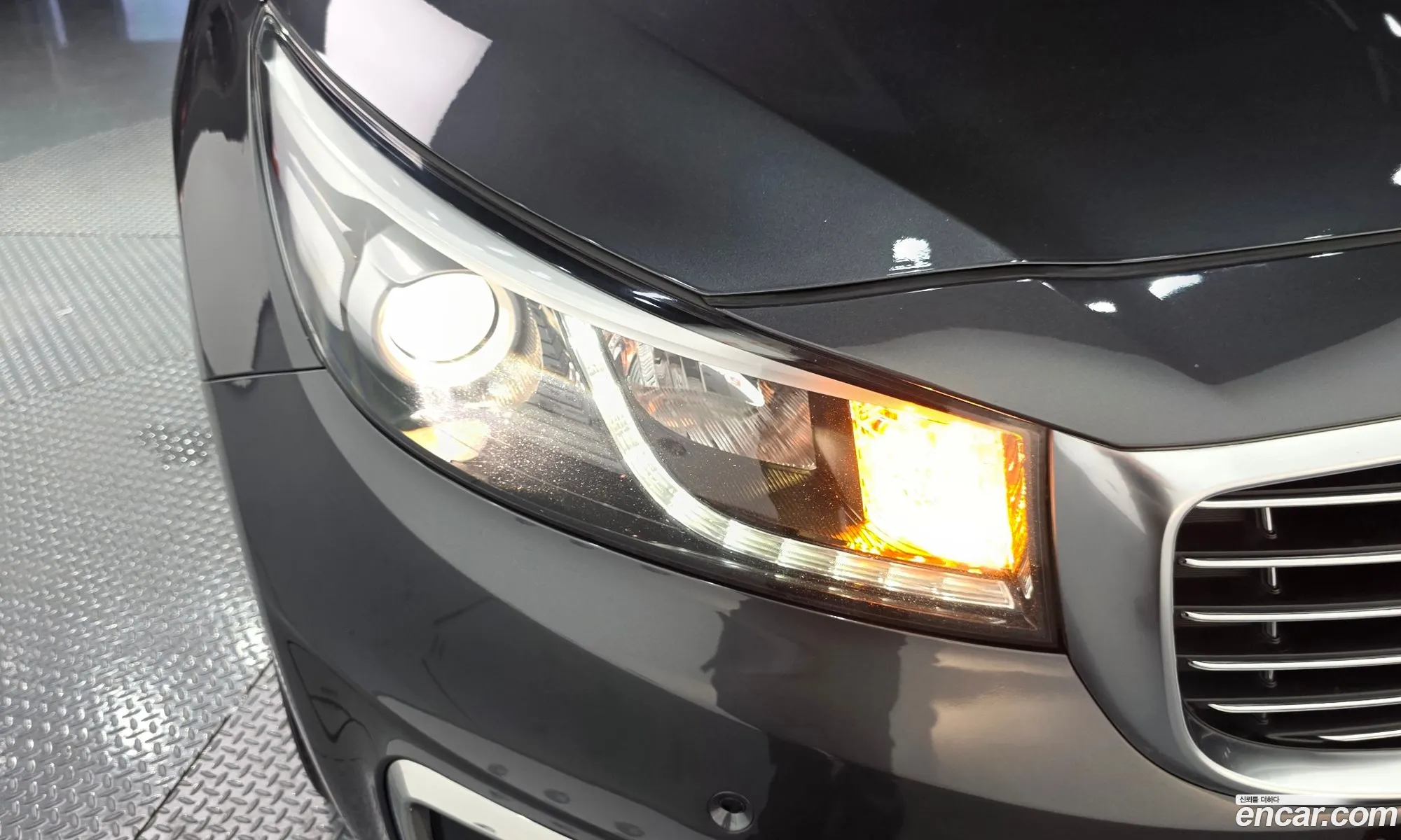 Kia Carnival 2017 KNAMB81ABJS379237 — 29