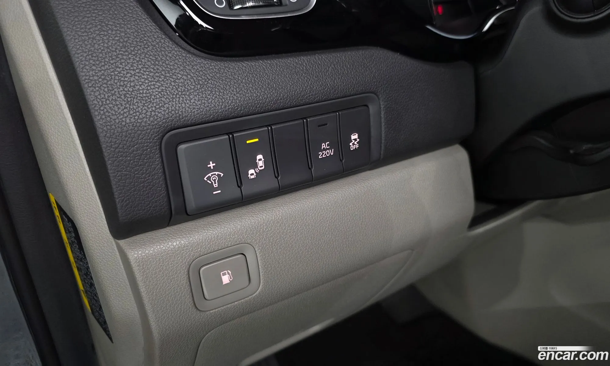 Kia Carnival 2017 KNAMB81ABJS379237 — 16