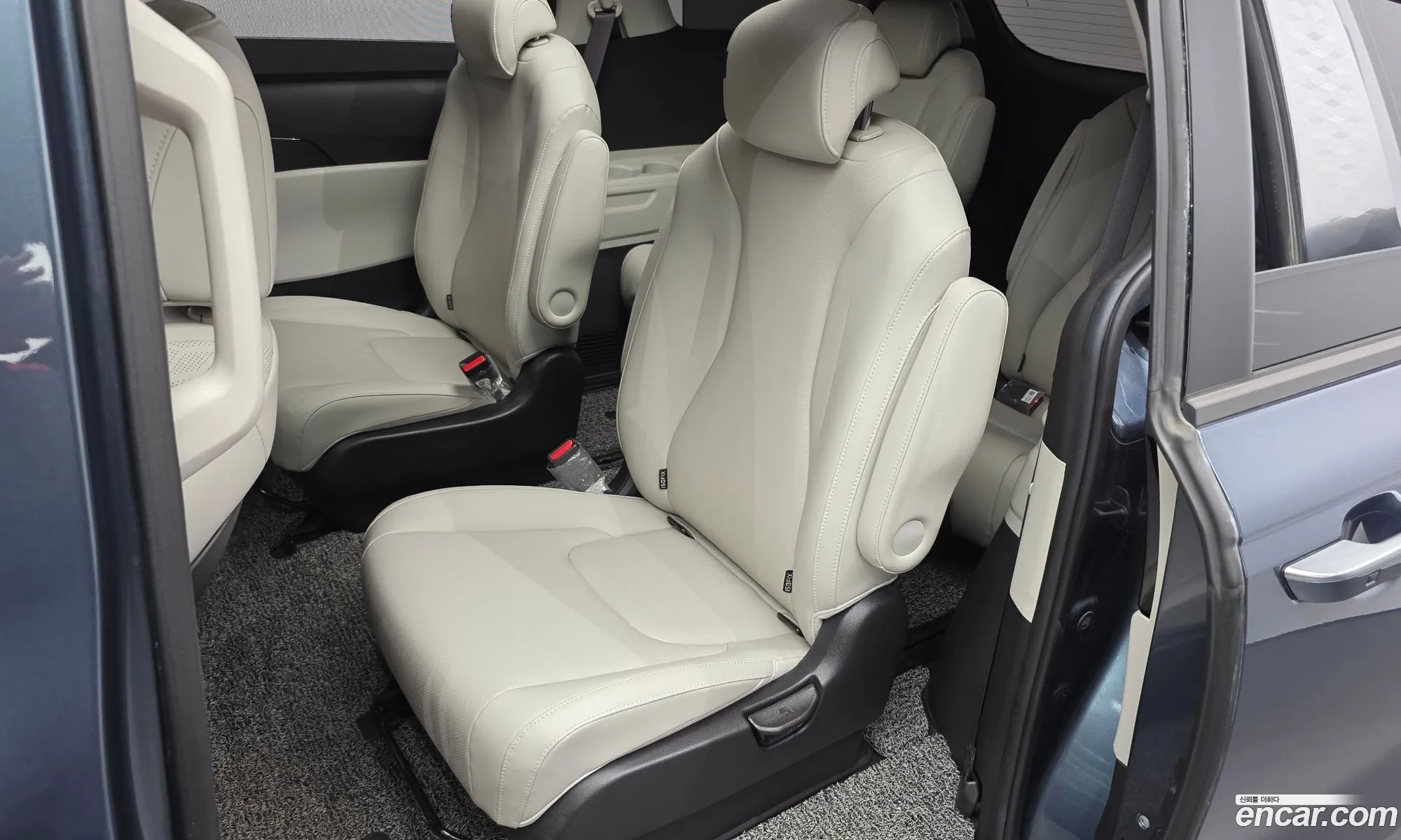 Kia Carnival 2021 — 26