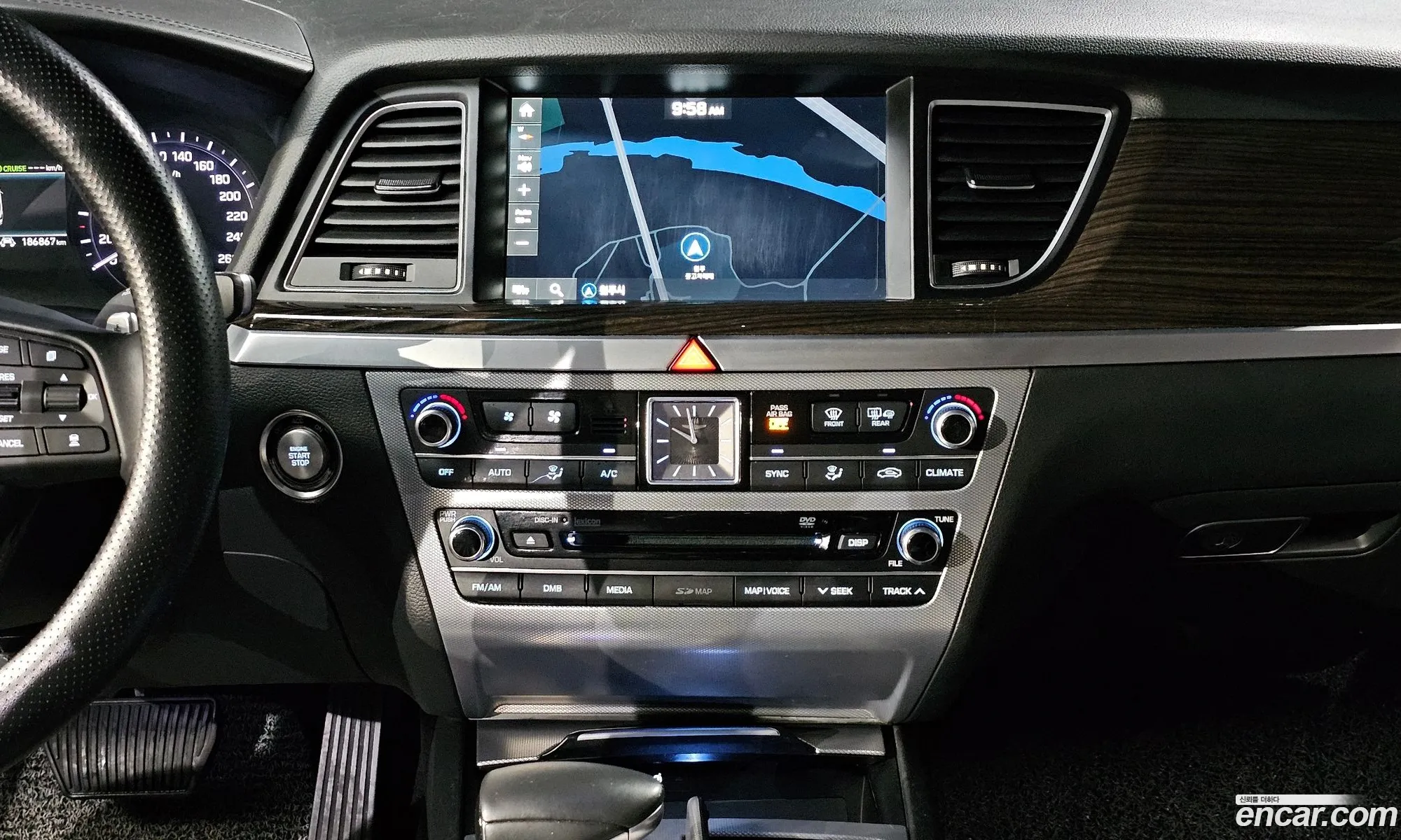 Genesis G80 2017 KMHGM41DBJU239264 — 14