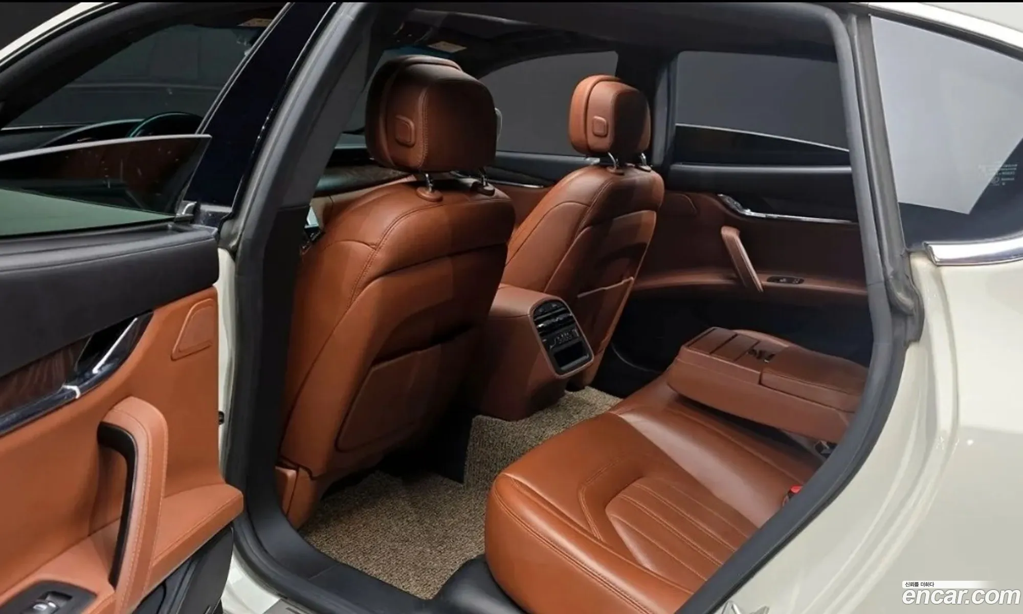 Maserati Quattroporte 2016 — 20