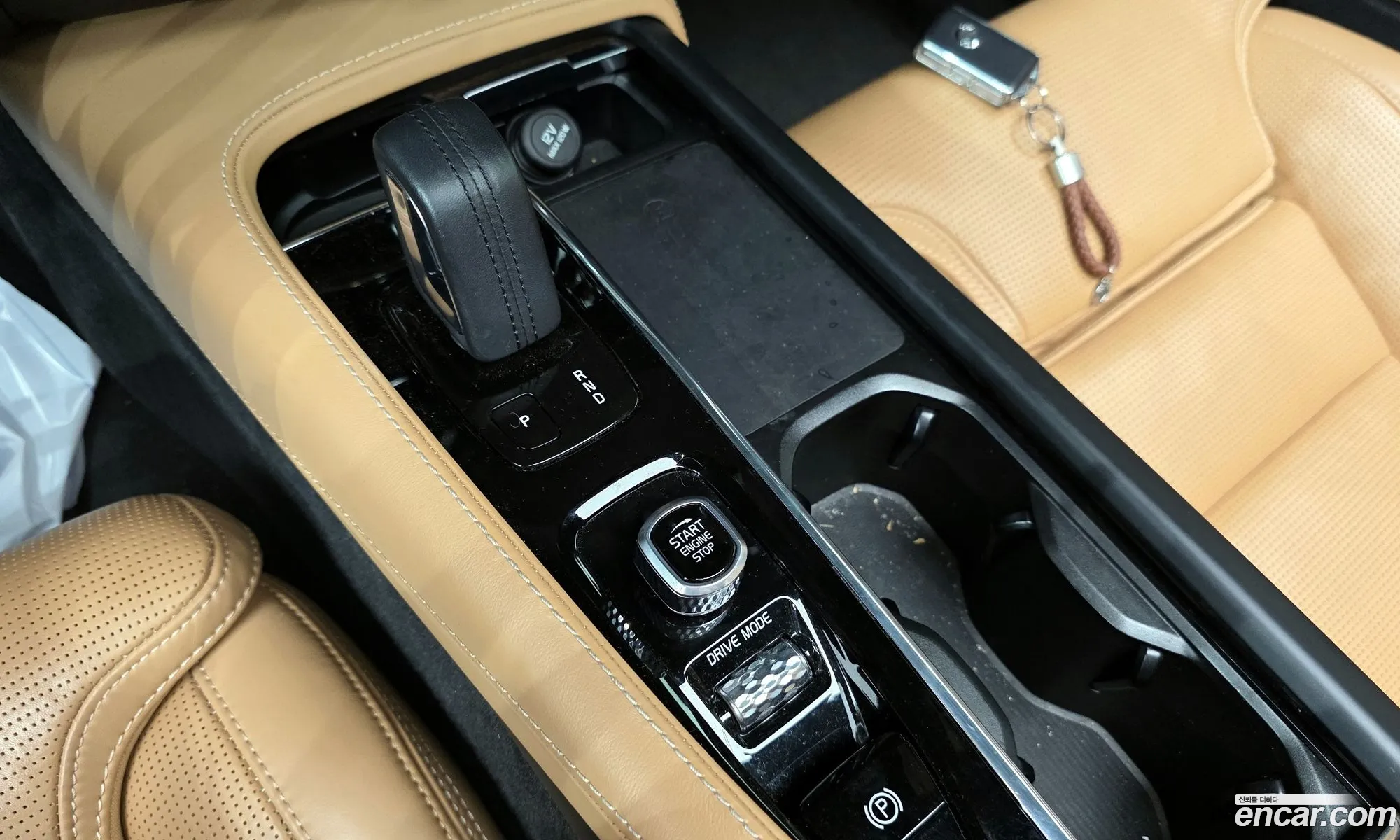 Volvo V90 Cross Country 2020 — 21