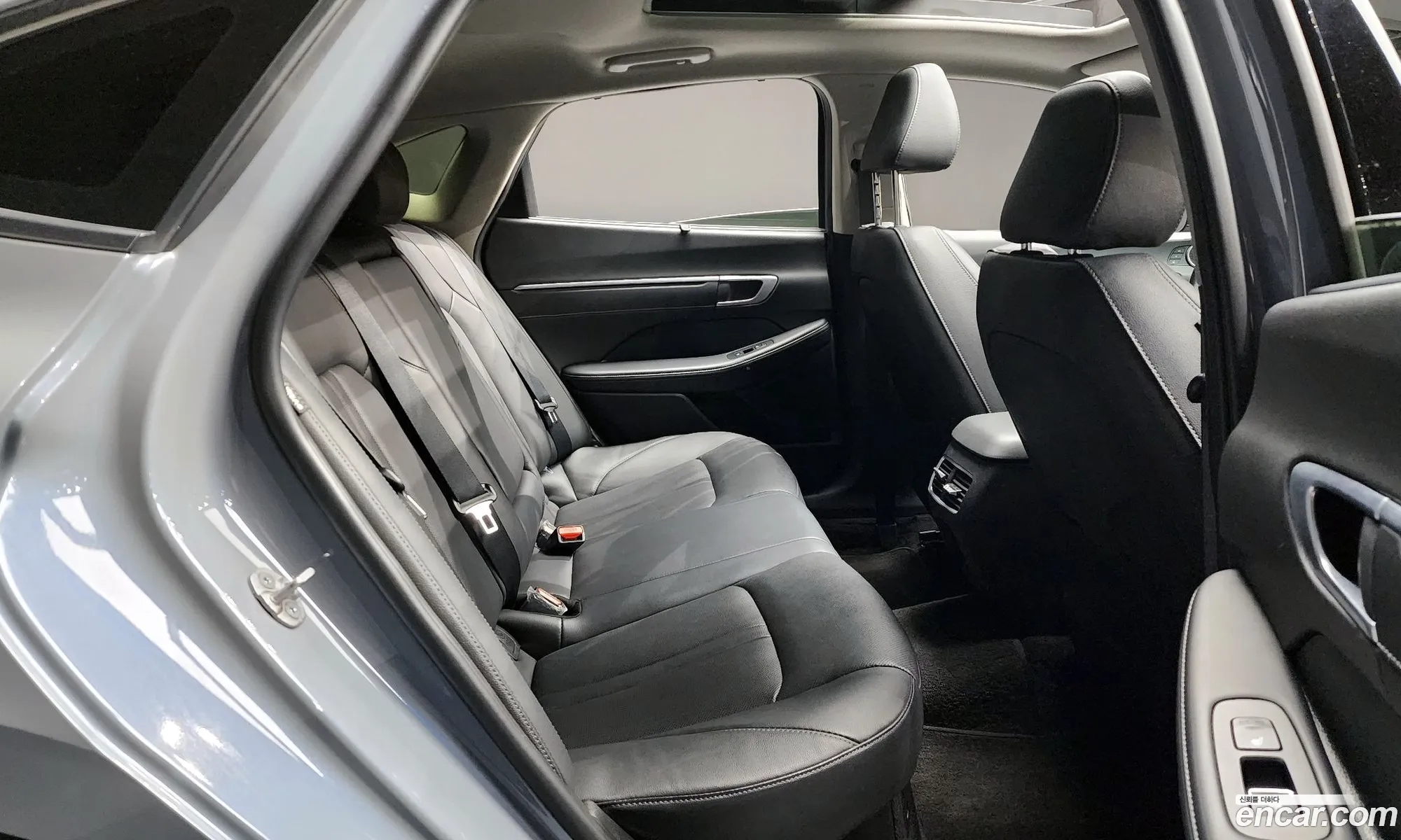 Hyundai Sonata the Edge Hybrid 2024 — 3