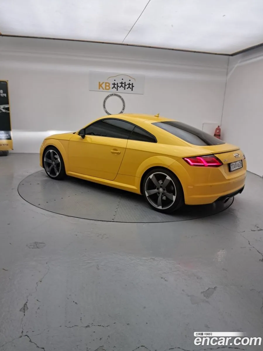 Audi TT 2015 — 11
