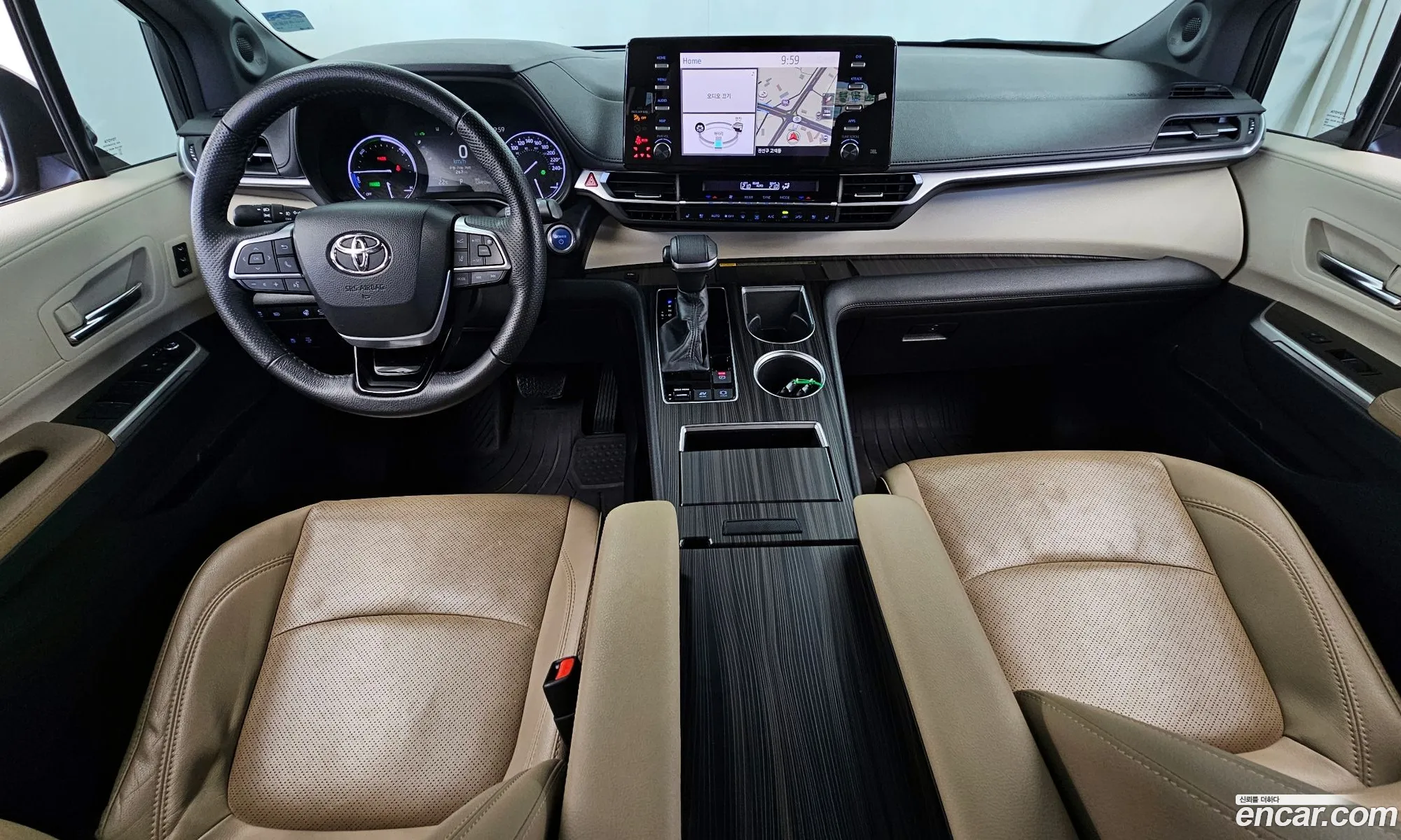 Toyota Sienna 2021 5TDGSKFC0MS008656 — 2