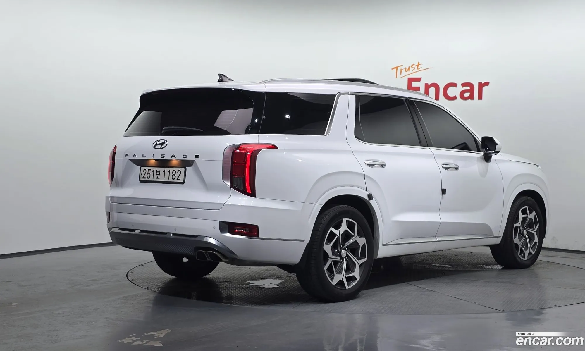 Hyundai Palisade 2020 KMHR581EBMU186482 — 3