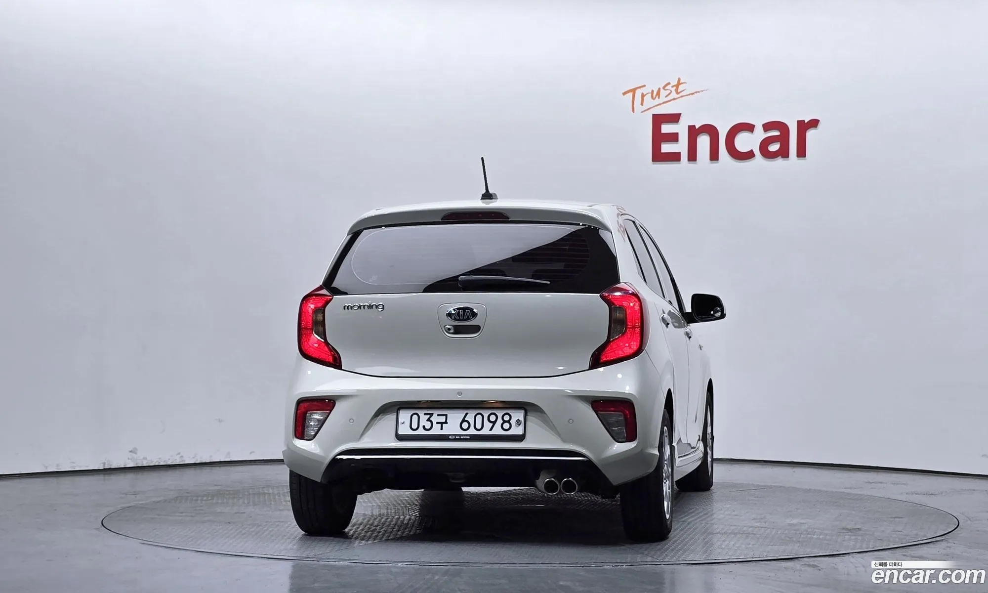 Kia Morning 2017 KNAB3511BHT179812 — 3